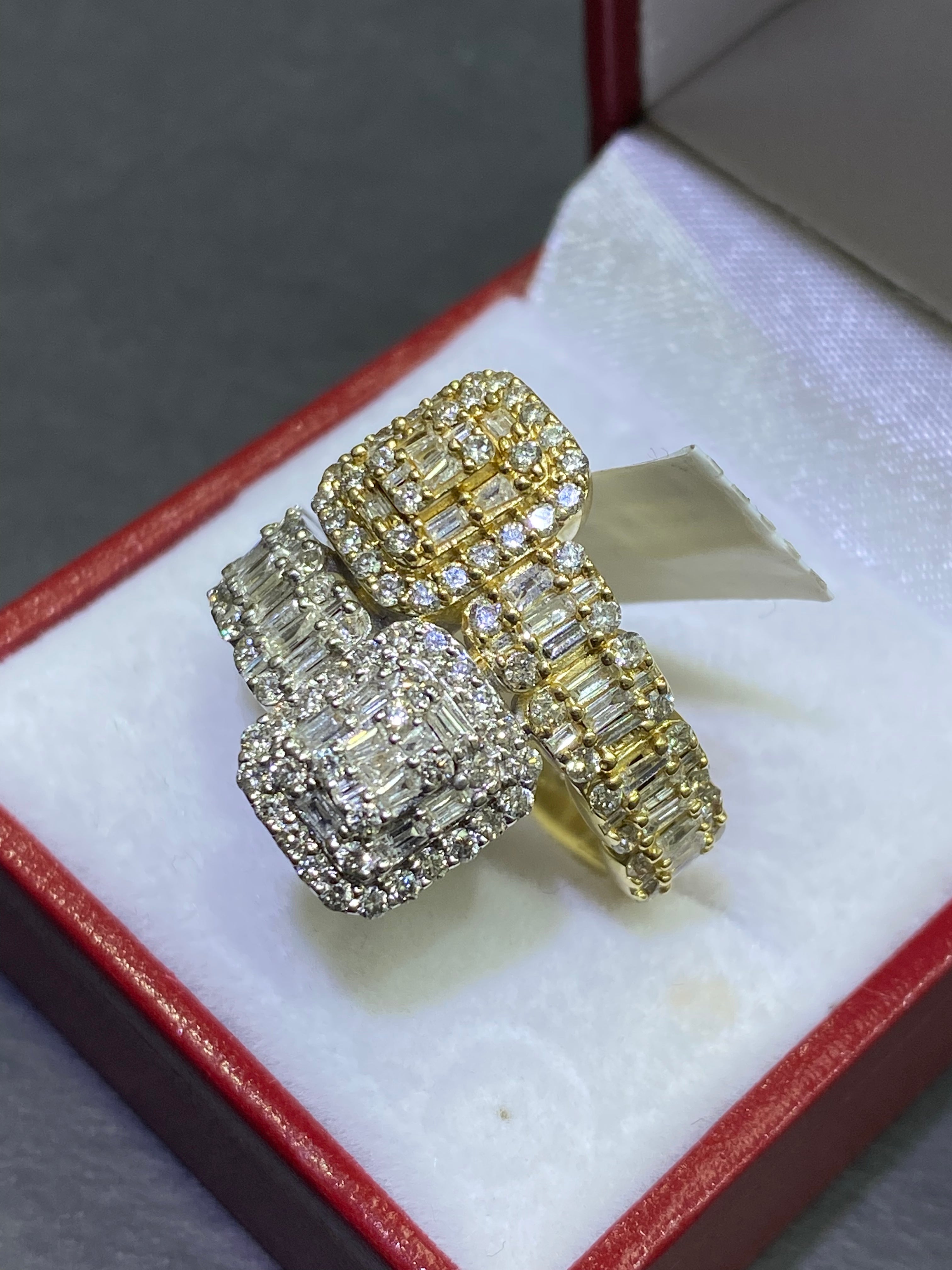 new 14k white ,rose,or yellow 2 carat vs1 natural diamonds baguettes ring