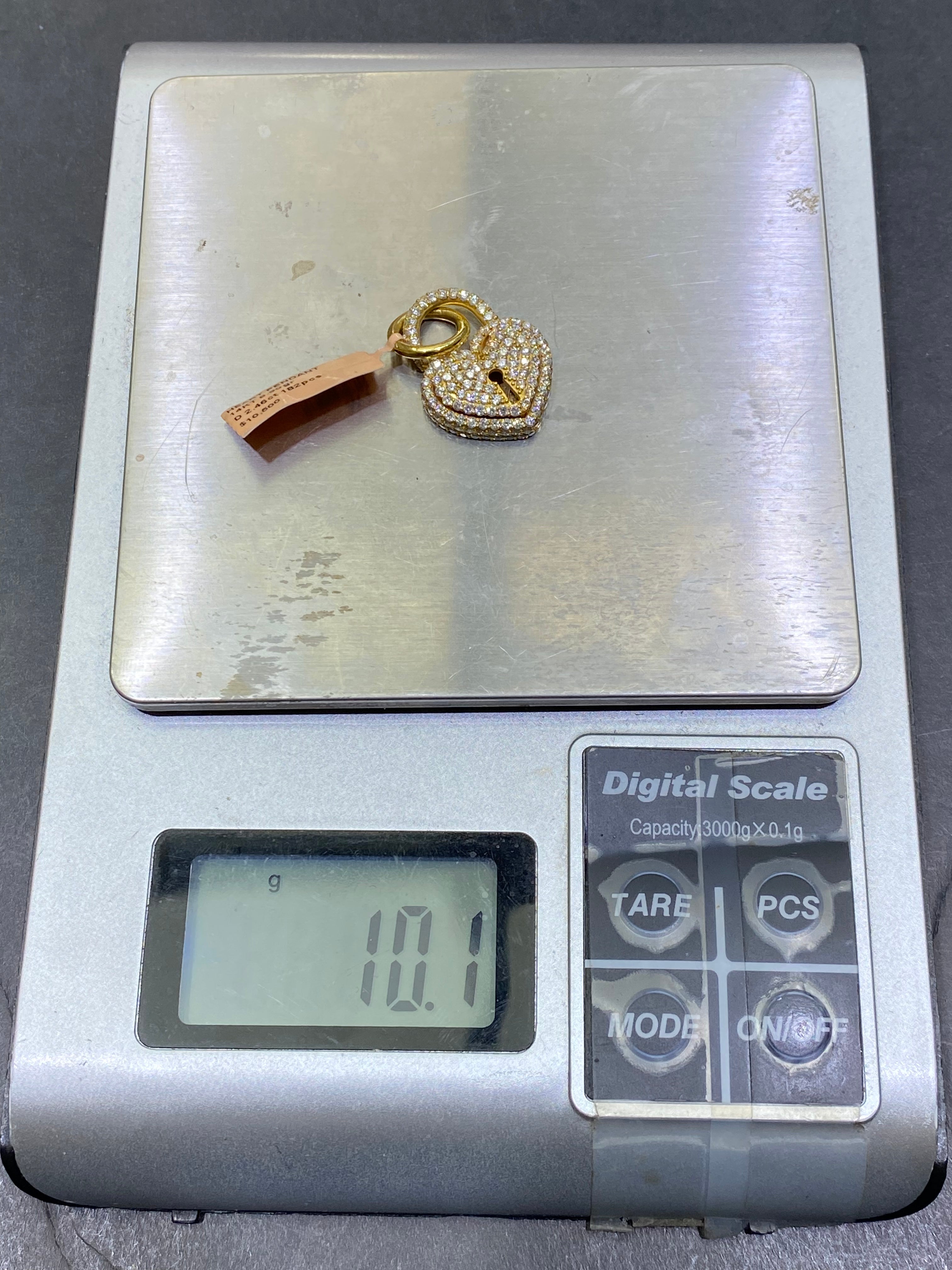 New14k pendant Love ❤️ heart lock Vs1 3cts.t.w..
