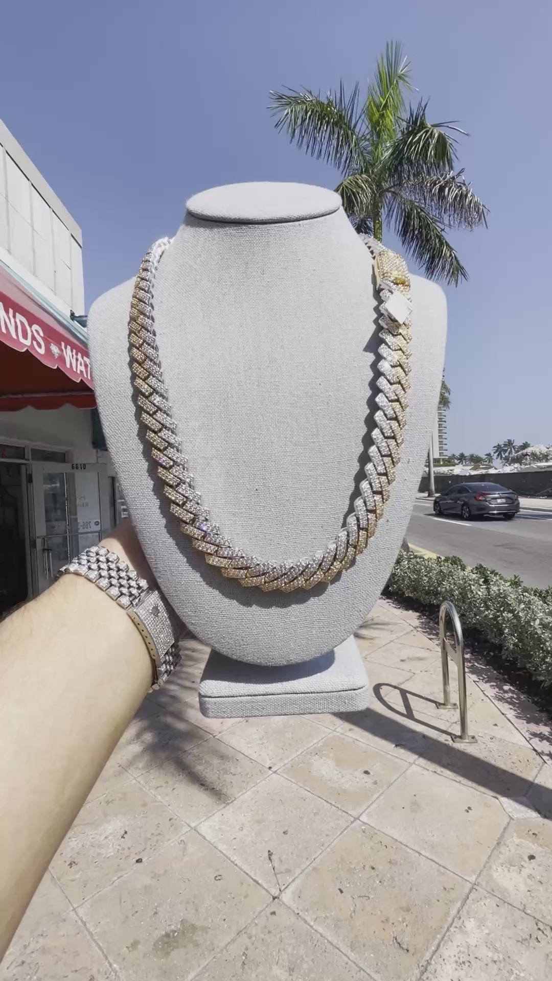 Bust Down Cuban Chain VVS video