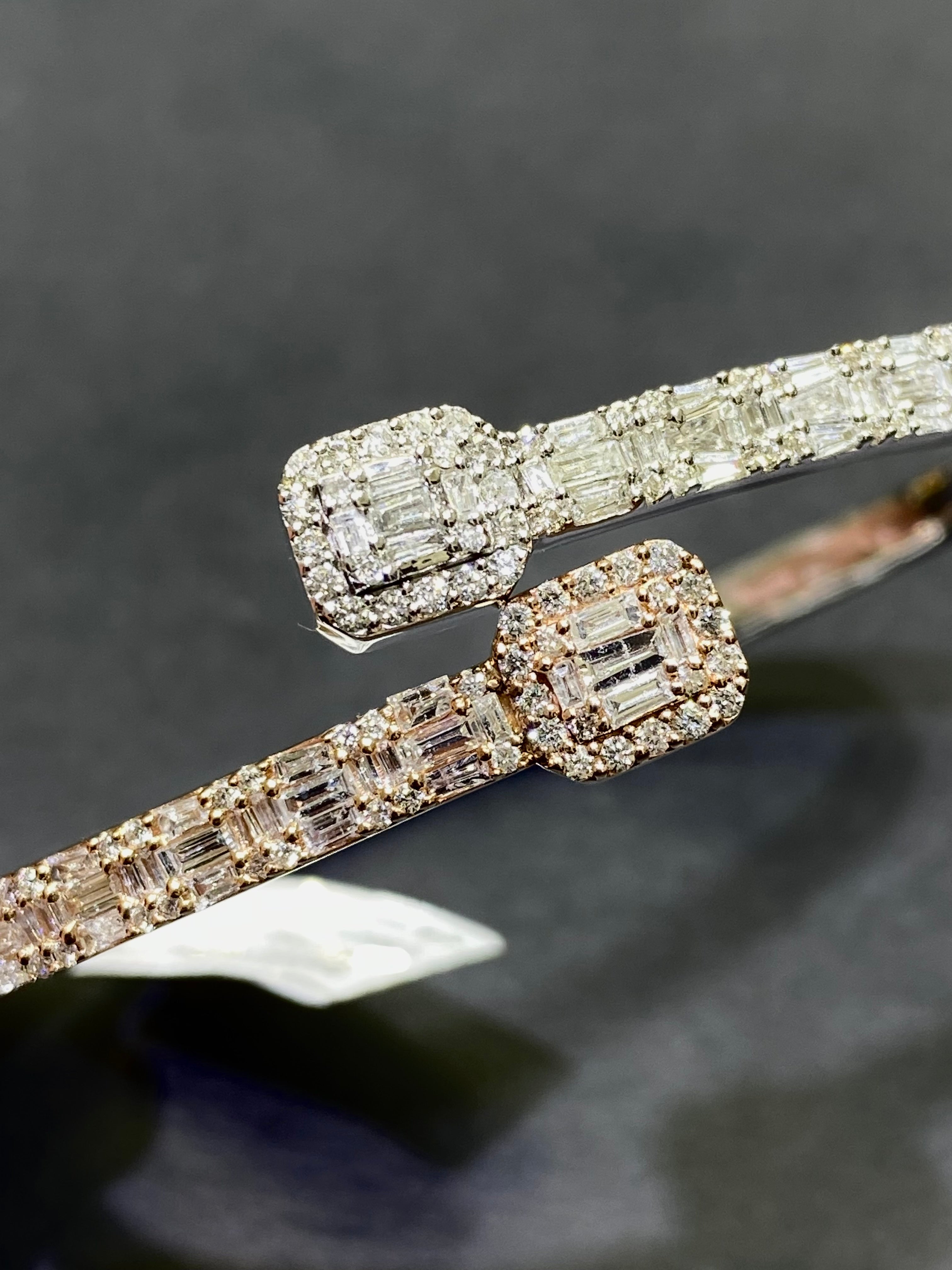 new baguette bangle/bracelet vs1 rose and yellow gold available with white gold