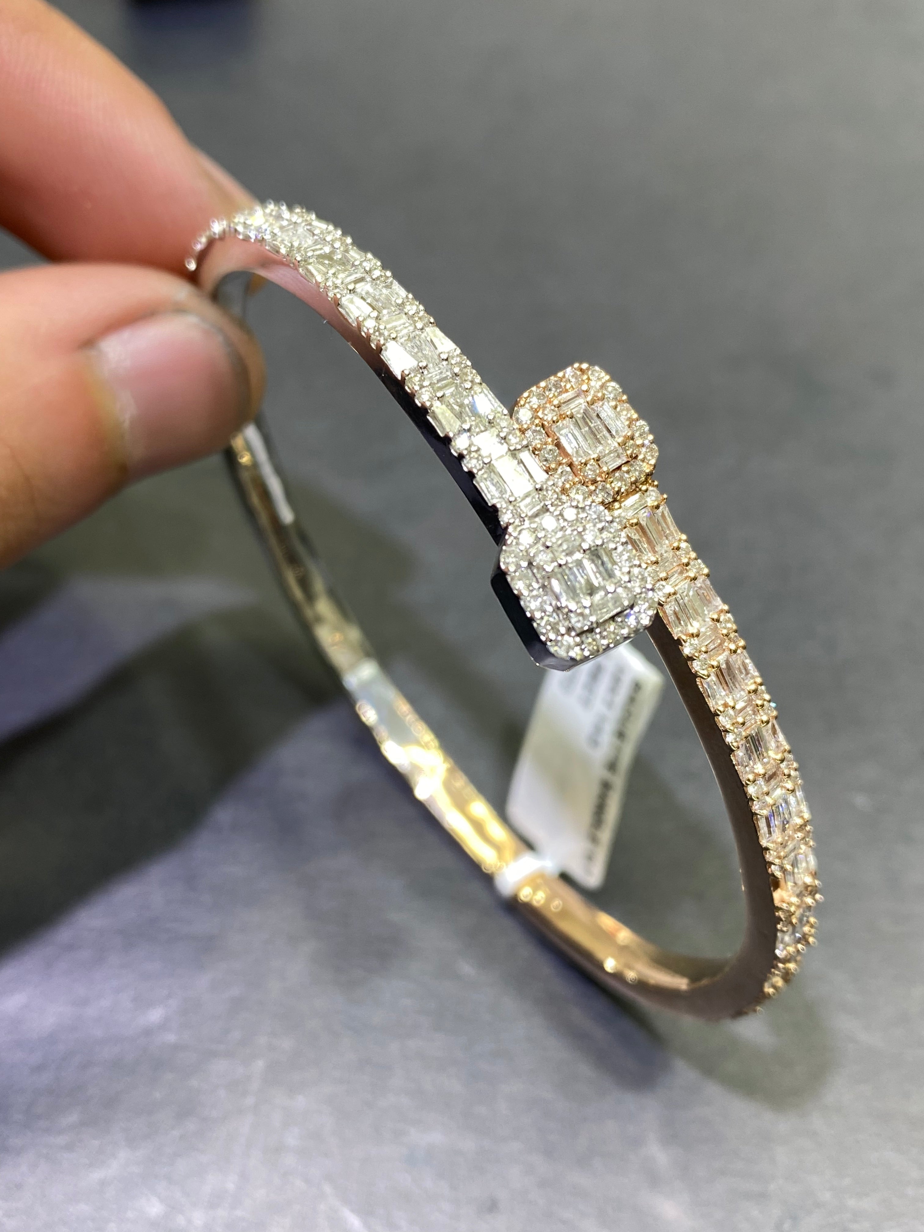 new baguette bangle/bracelet vs1 rose and yellow gold available with white gold