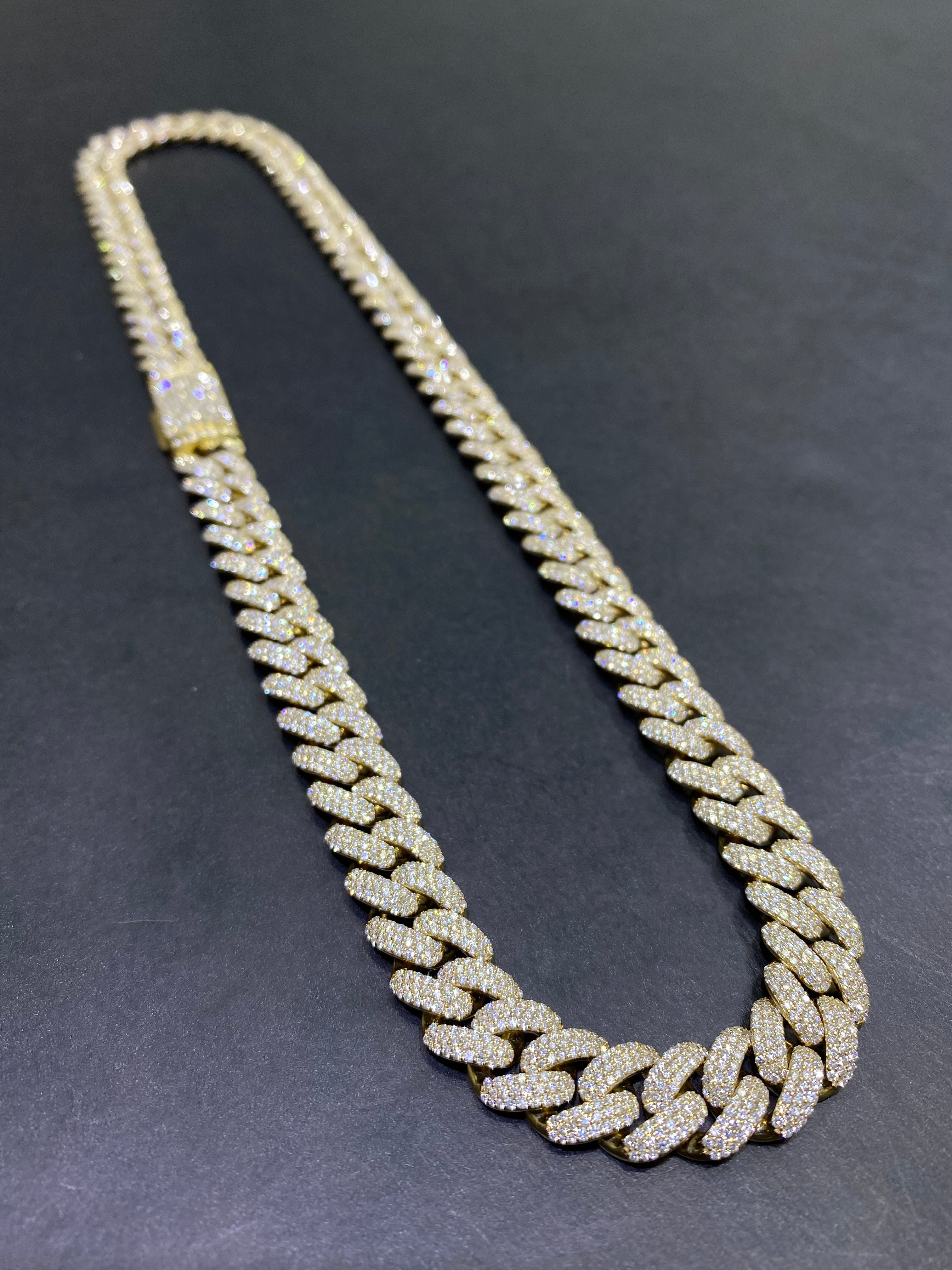new โiced bustdown โ miami cuban link vs1 natural diamond ๐ 30cts.t.w.