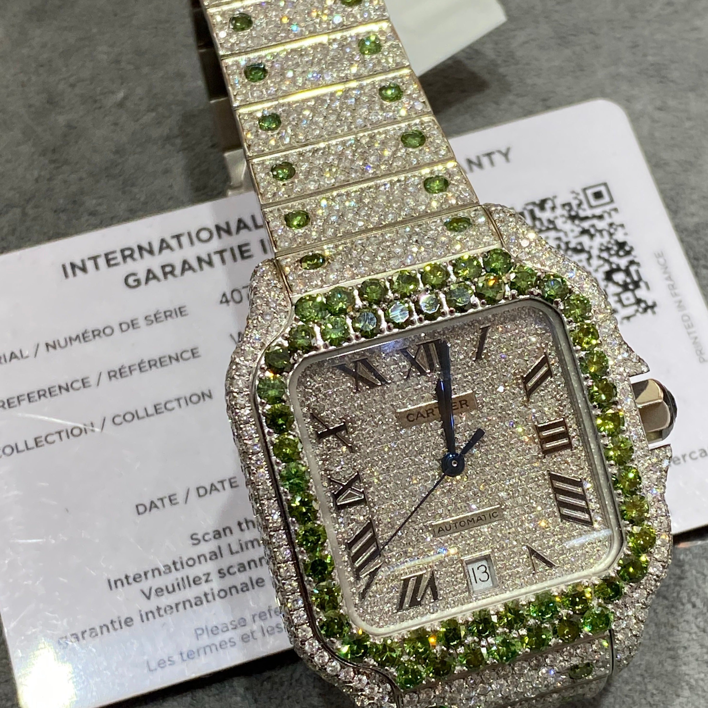 Emerald Iced Out Cartier Watch "Bust Down" Cartier Watch VS1 18 cts natural diamonds💎
