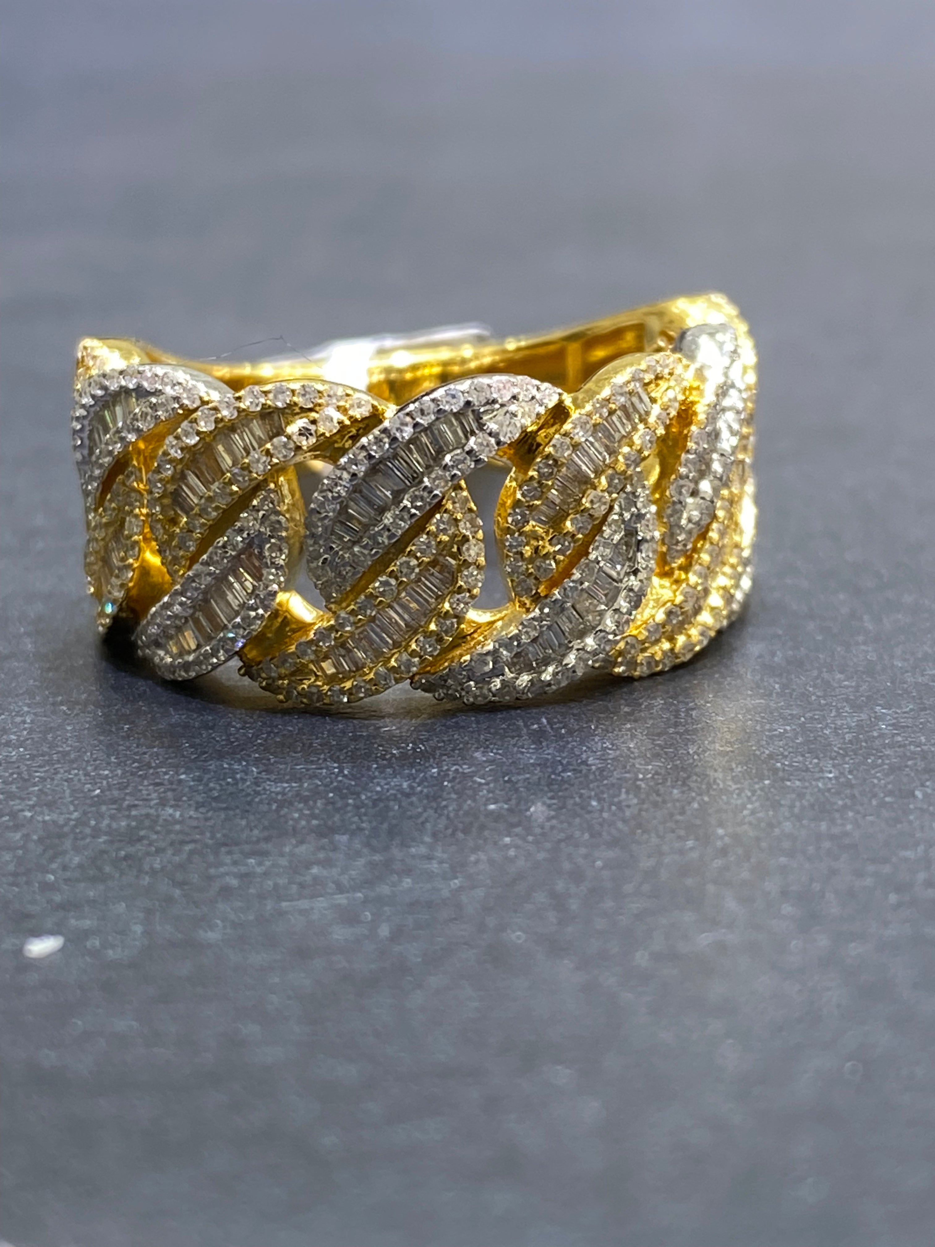 new 10 k “iced” diamond💎 miami cuban link ring 1.7cts vs1