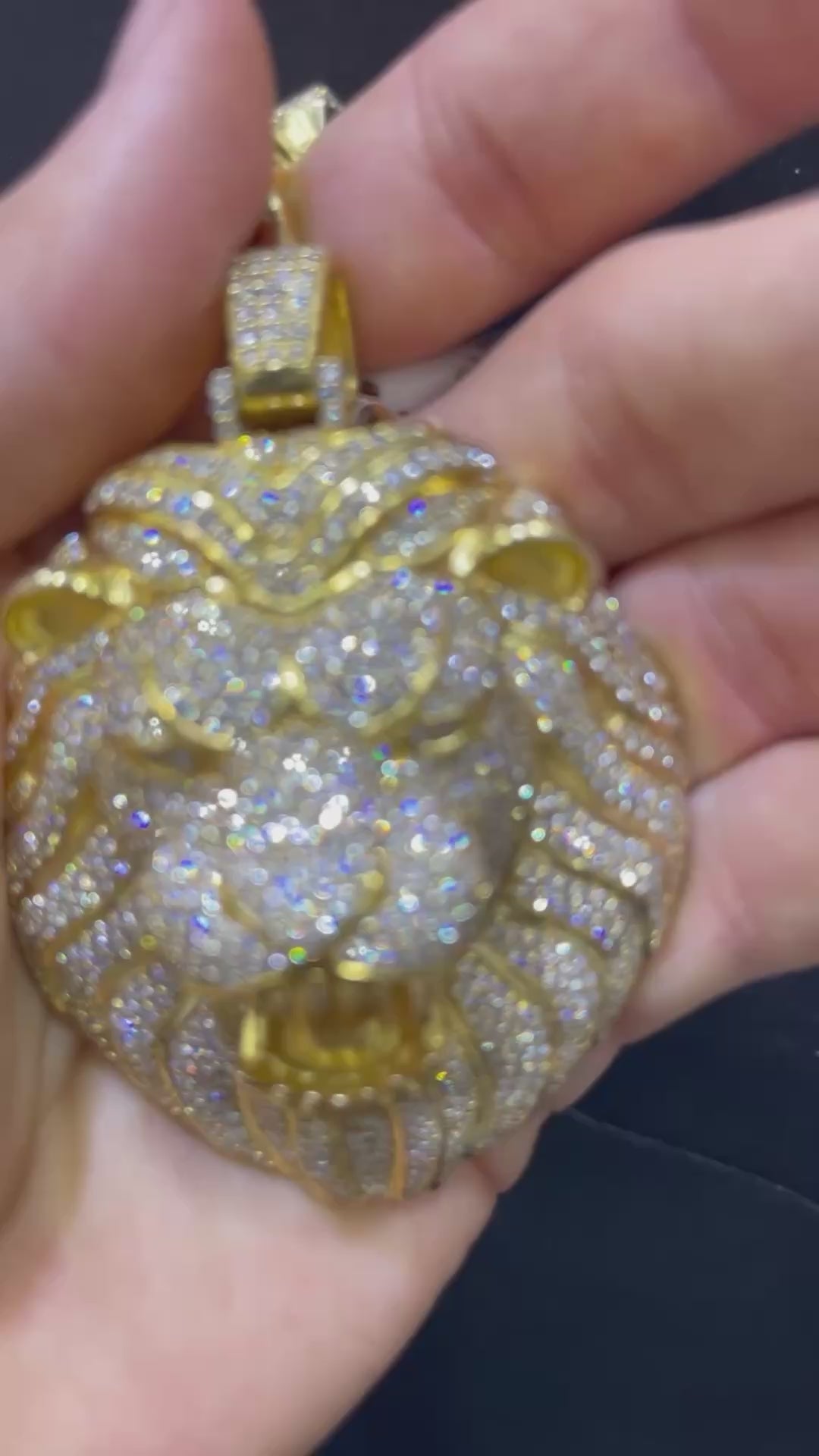 14k "Flooded" Bust Down Tiger Pendant flooded with VVS1 Natural Diamonds💎 18.11 cts (1,382 pcs, F+) 103.5 grams of 14k Yellow Gold.