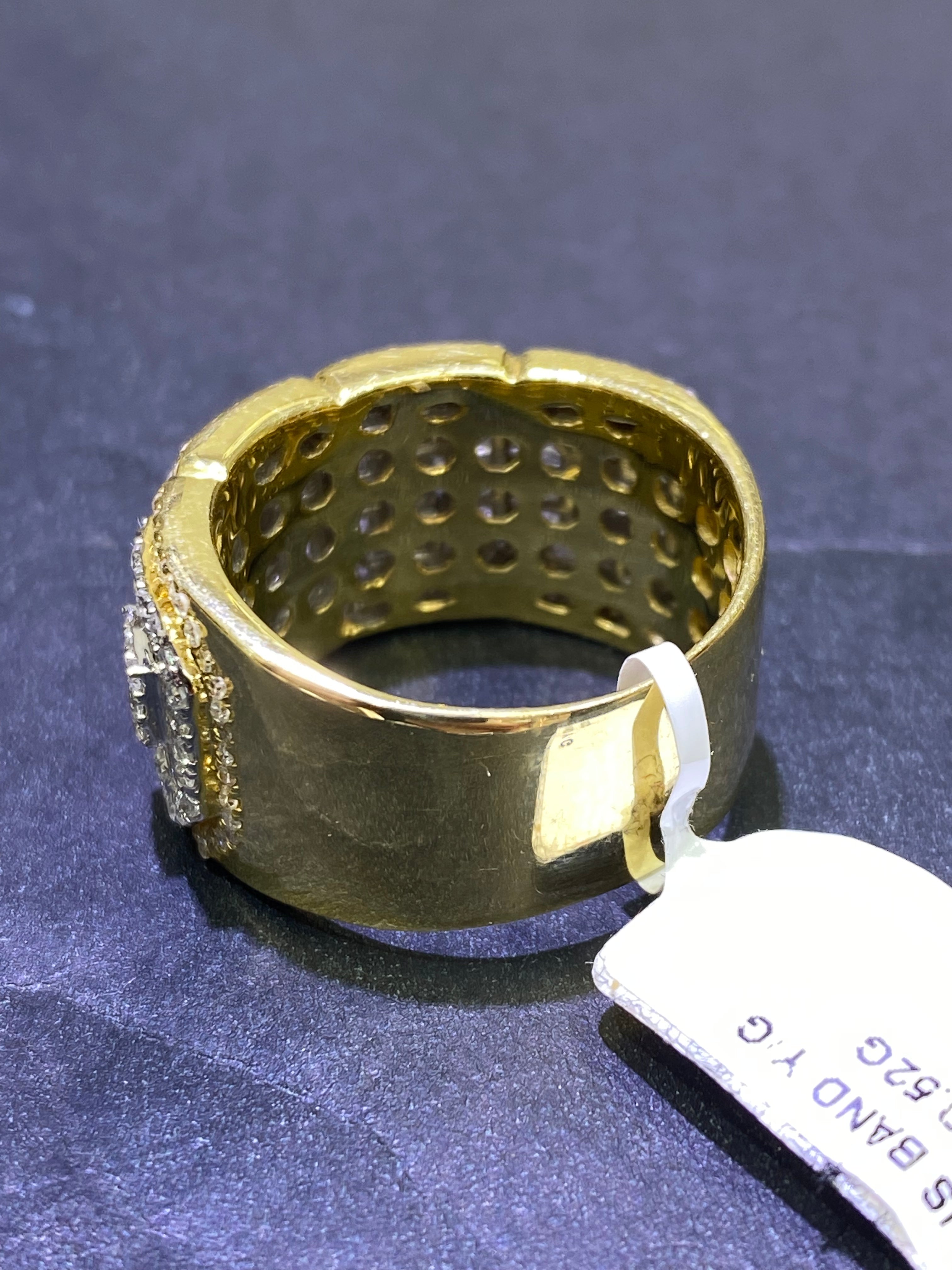 14k NATURAL DIAMOND BAGUETTE RING
