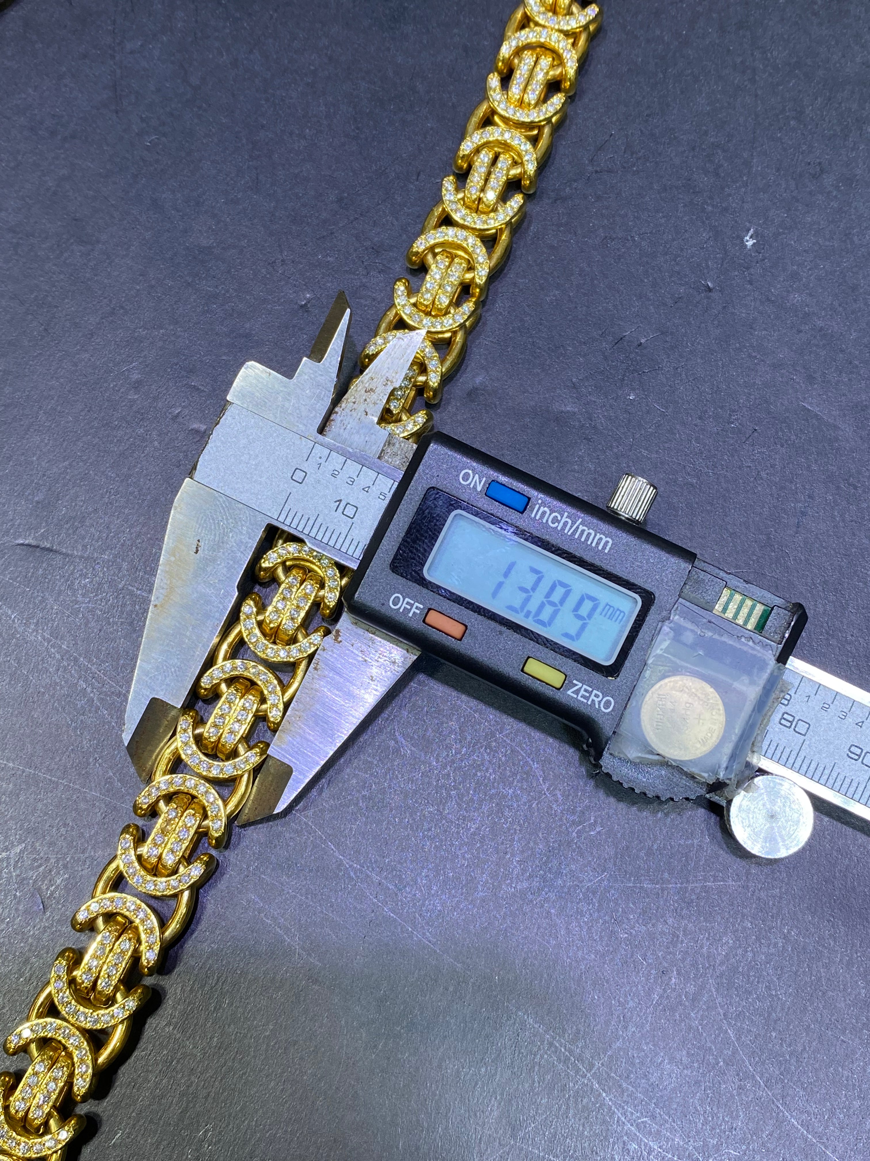 new 14k “kings chain”solid byzantine miami cuban link iced 15cts.t.w.vs1 natural diamonds