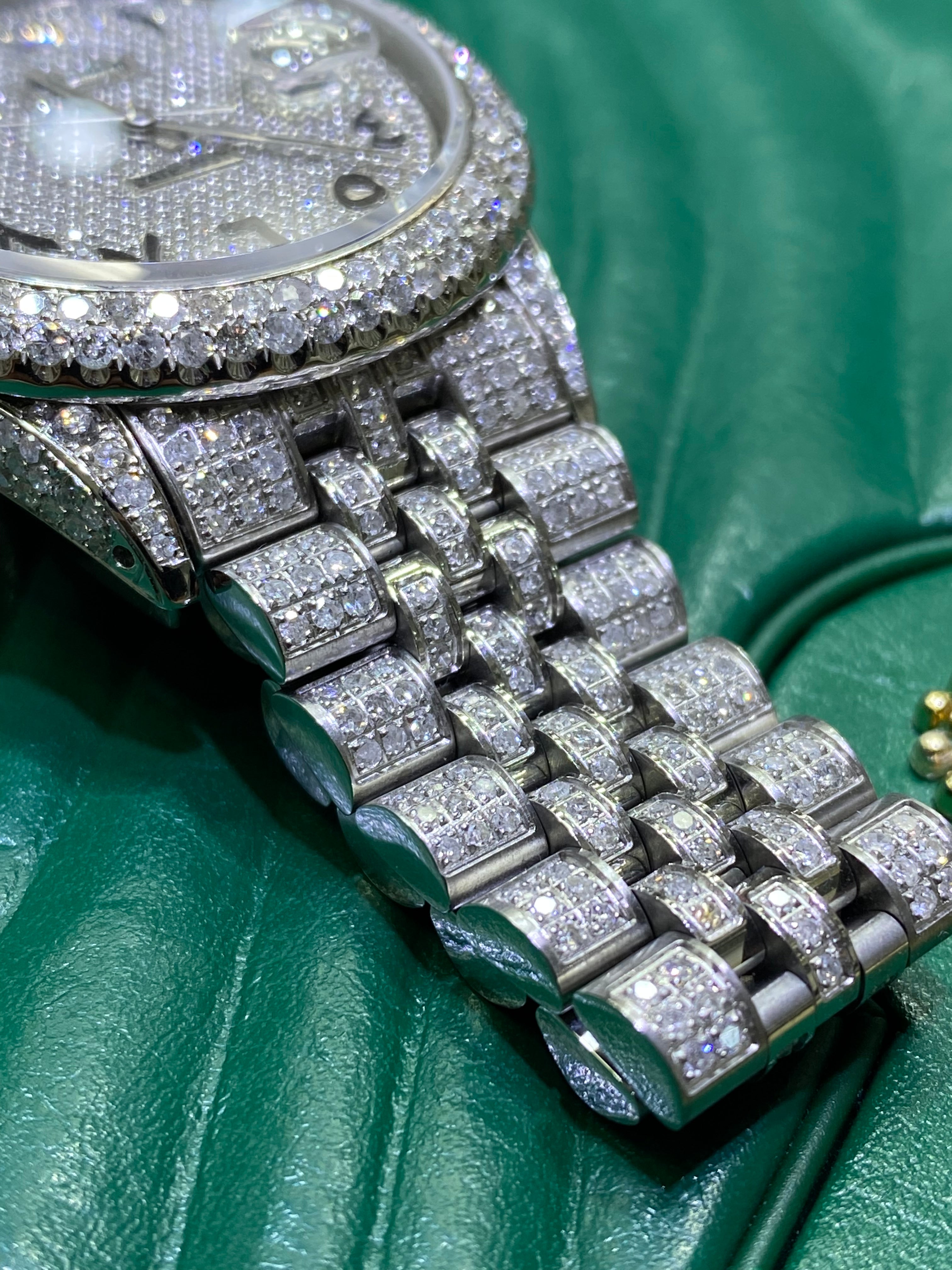 36mm rolex stainless steel#1601 double bezel “iced bustdown “ vs1 natural diamonds 💎 15cts.t.w.