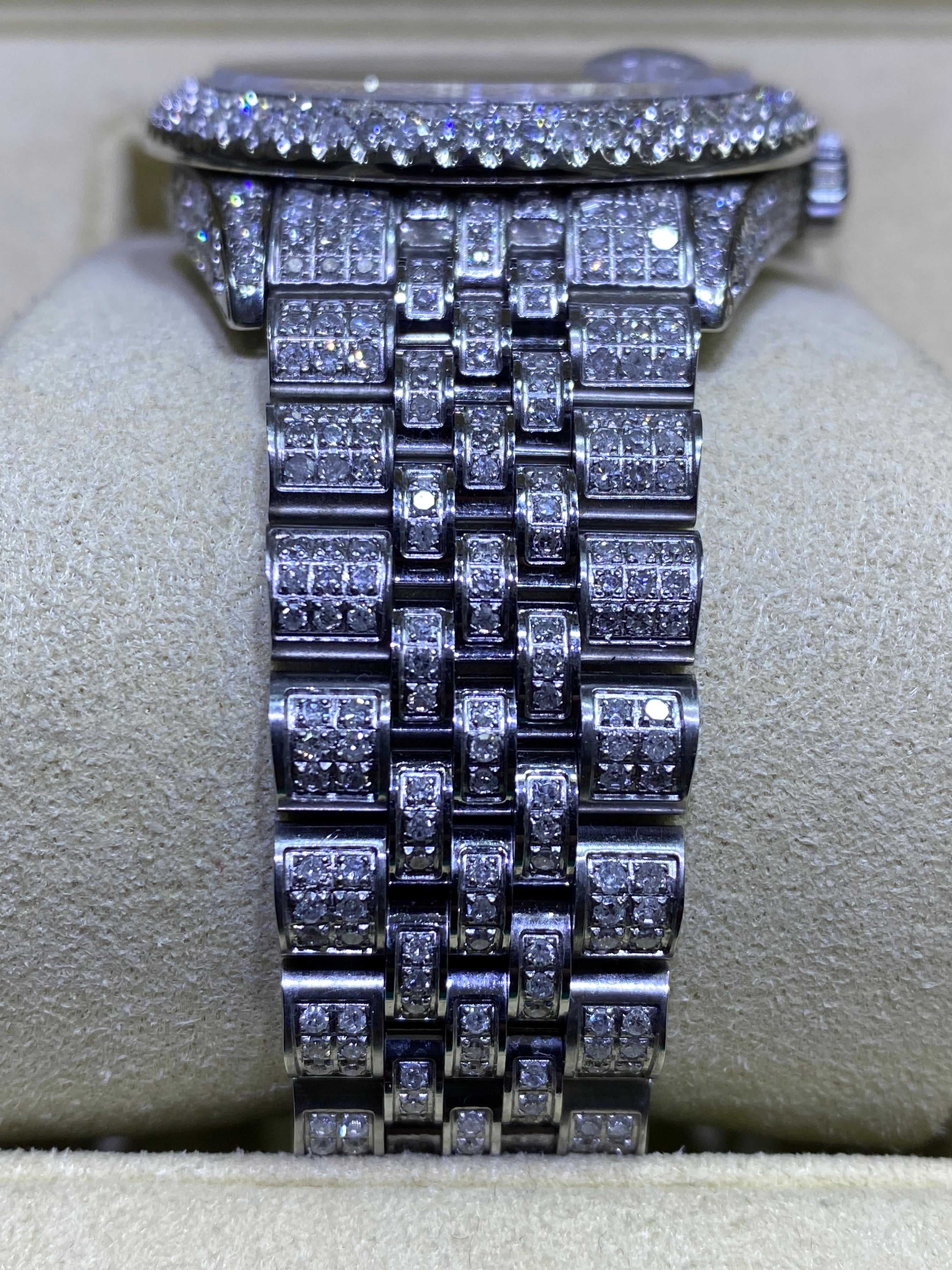 36mm rolex stainless steel#1601 double bezel “iced bustdown “ vs1 natural diamonds 💎 15cts.t.w.