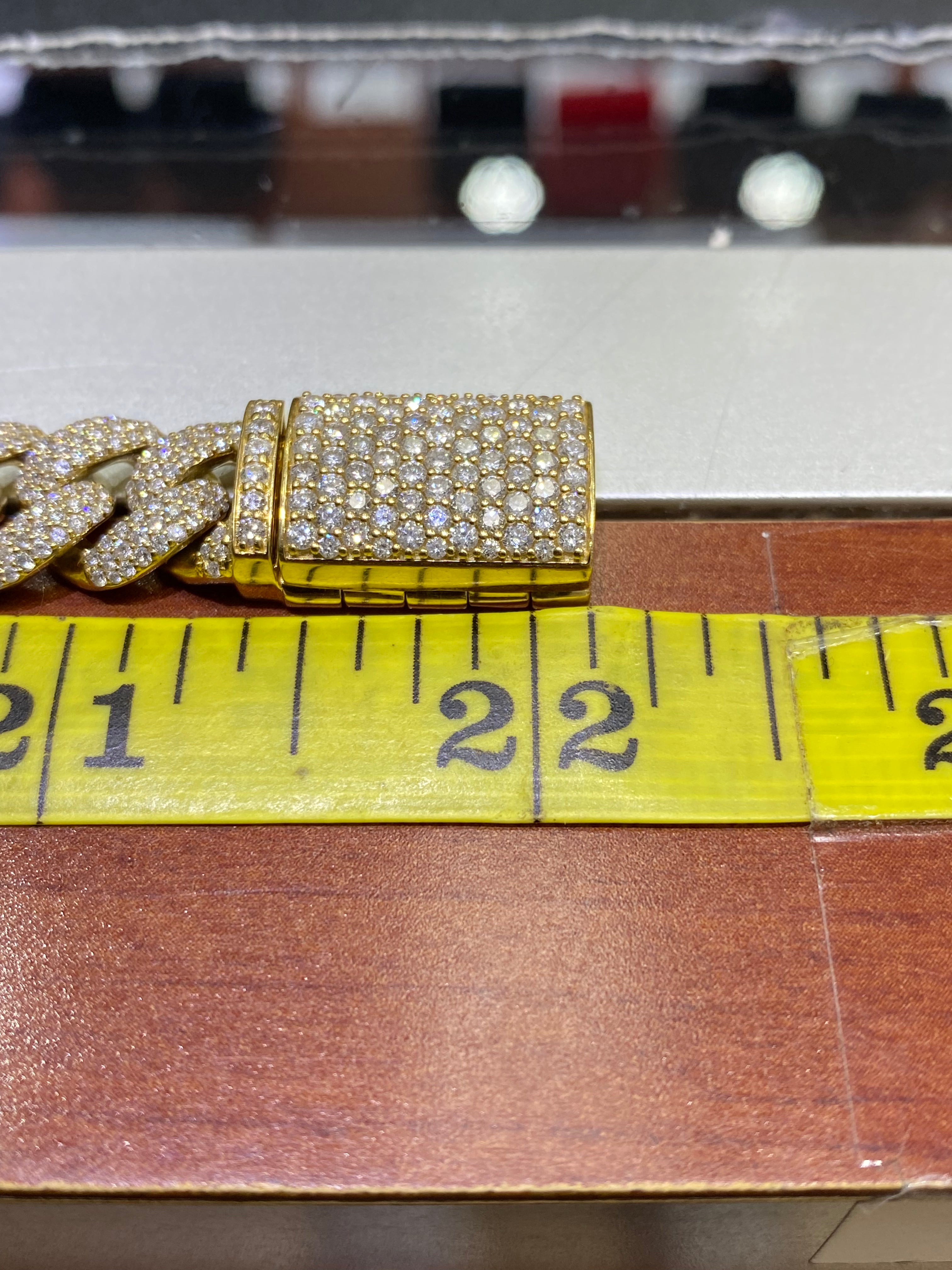 new โiced bustdown โ miami cuban link vs1 natural diamond ๐ 30cts.t.w.