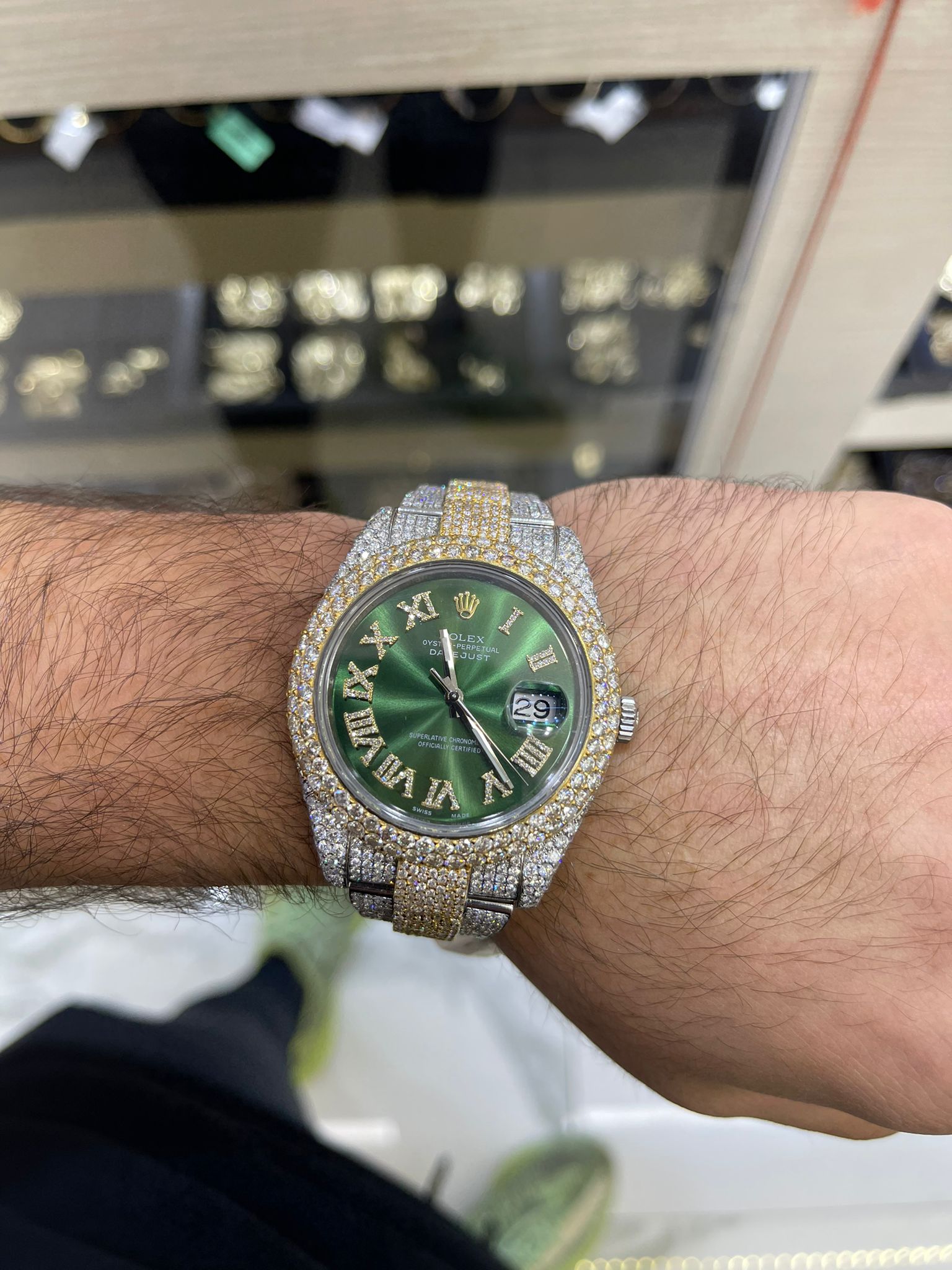 41mm rolex 2019 #126300 2x bezel 2-tone 18k 29cts.t.w vs-1