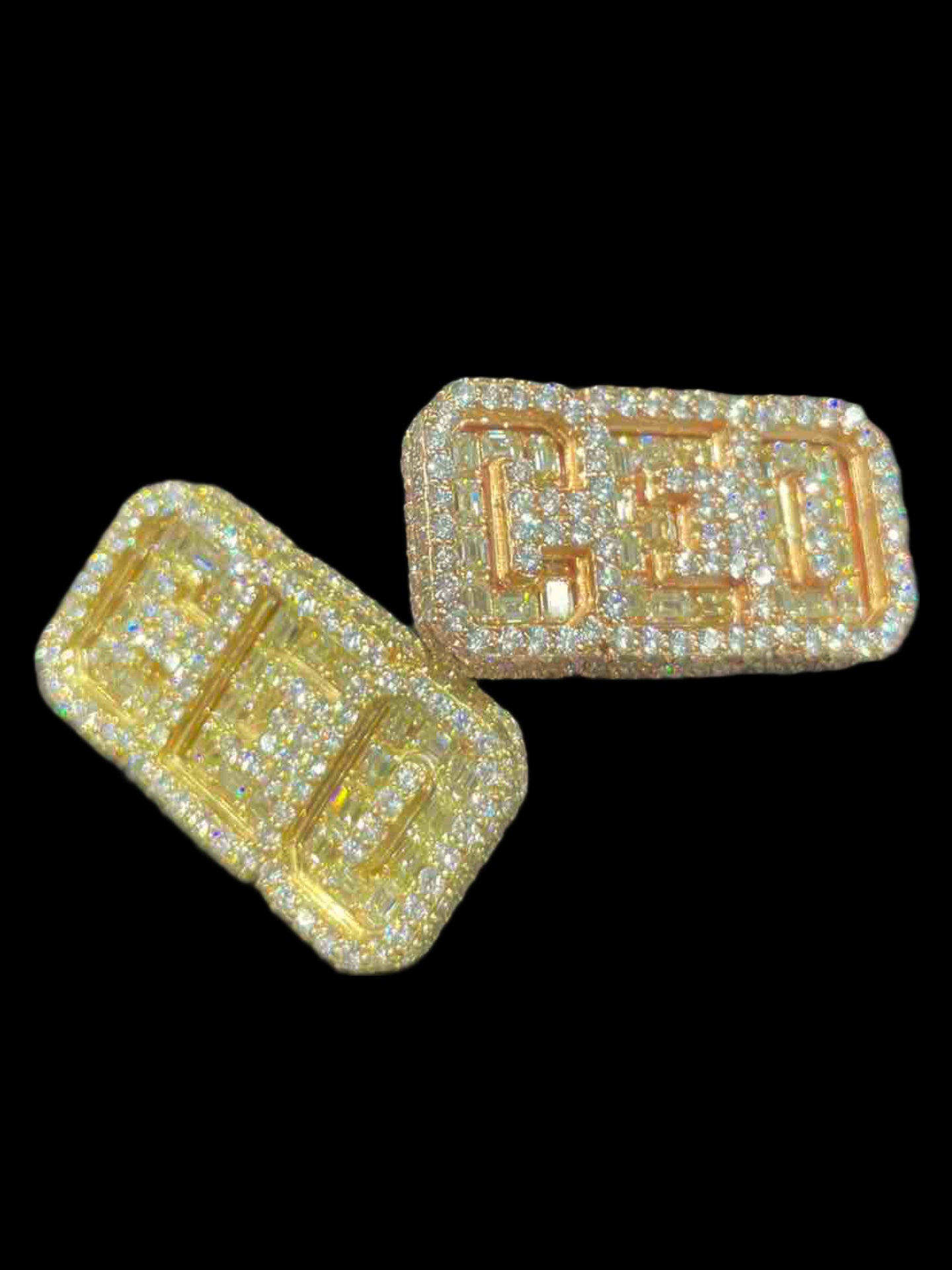 iced out ceo ring bust down ring with vvs1 natural diamonds 14k gold 55 grams and 17 cts t.w.