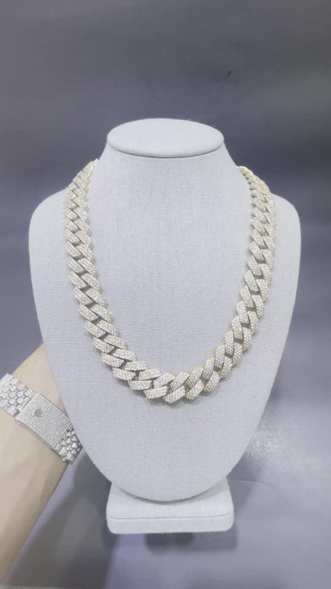 BUSTDOWN MIAMI CUBAN LINK