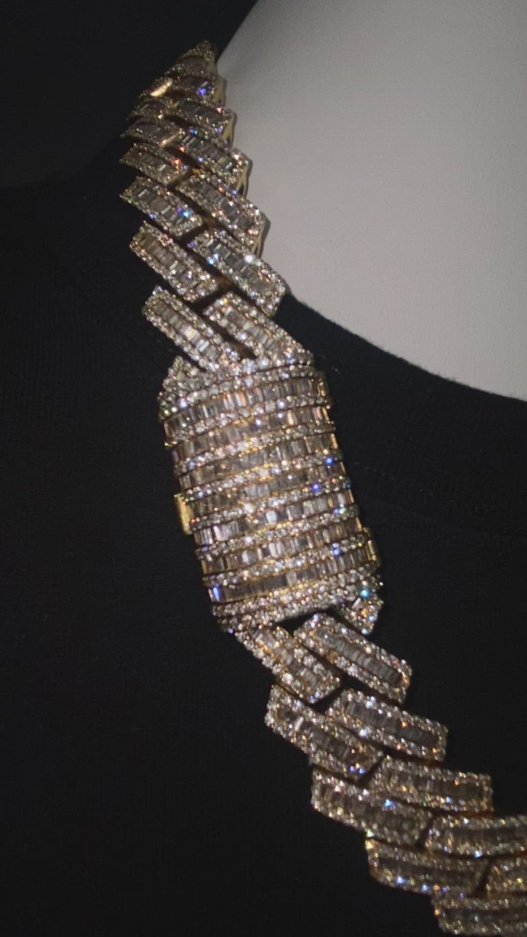 60 cts.t.w. baguette vs-1 miami cuban link,525 grams ,27mm,22 inches