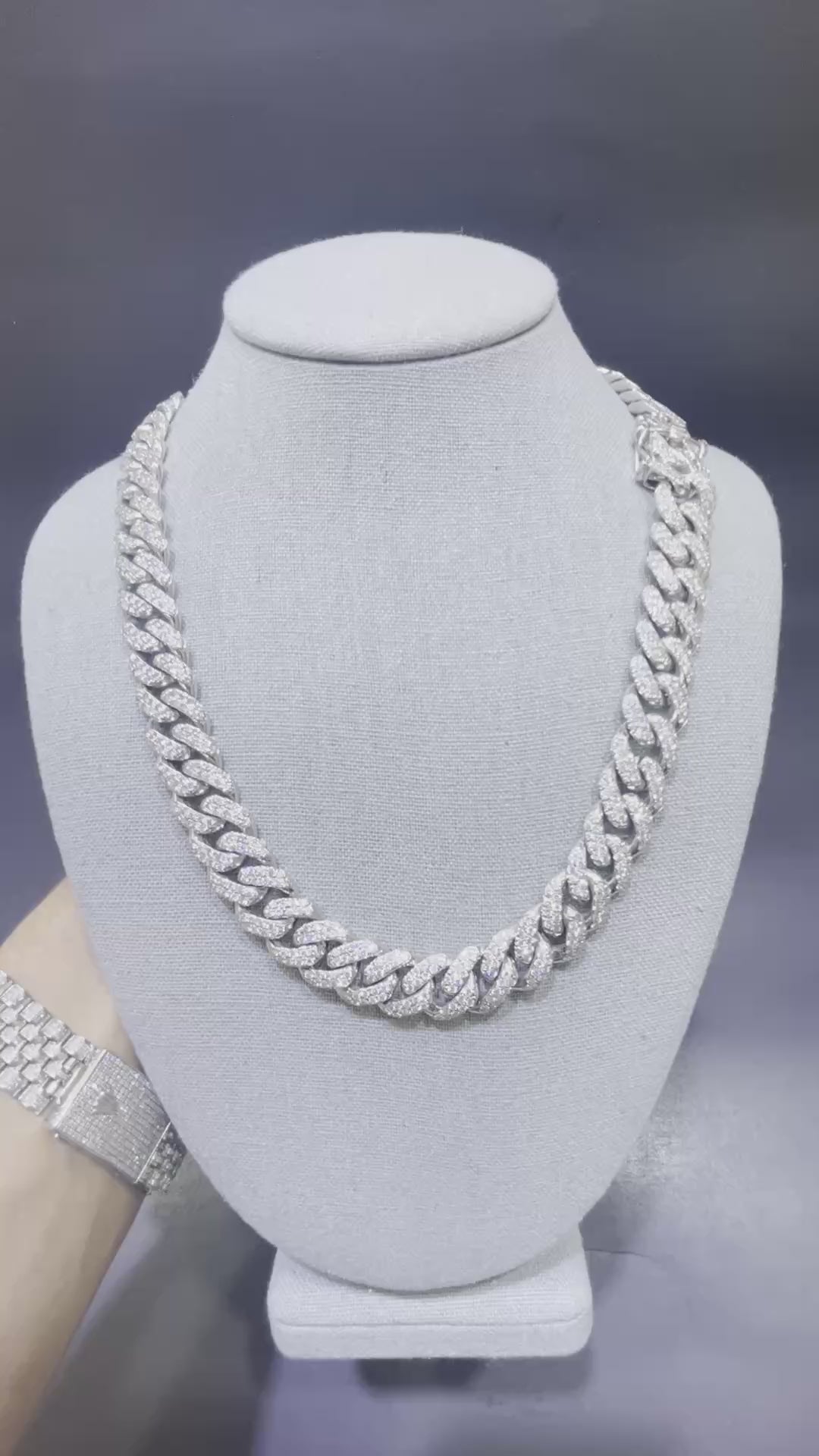 Kilo ICED OUT CUBAN LINK