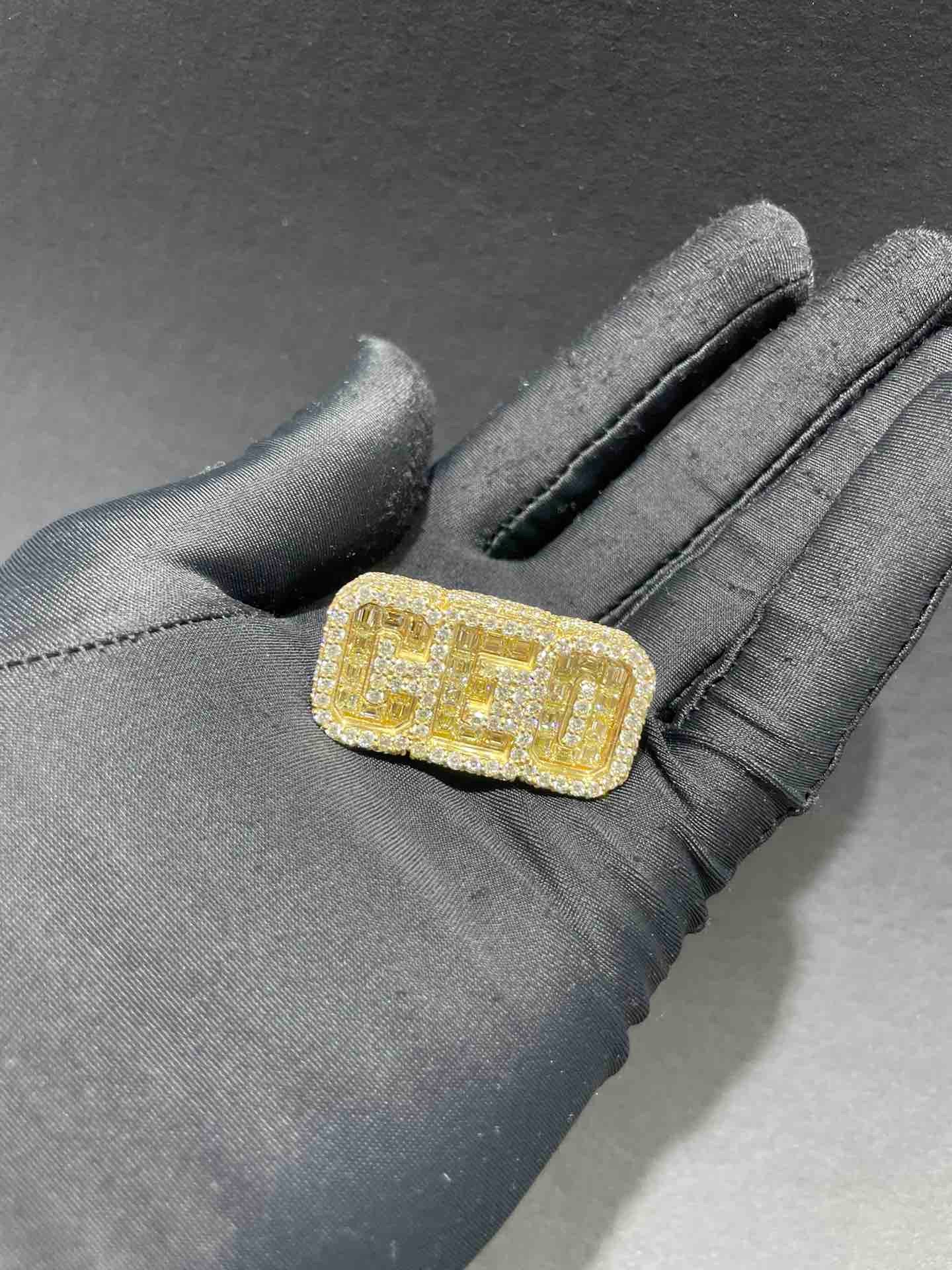iced out ceo ring bust down ring with vvs1 natural diamonds 14k gold 55 grams and 17 cts t.w.