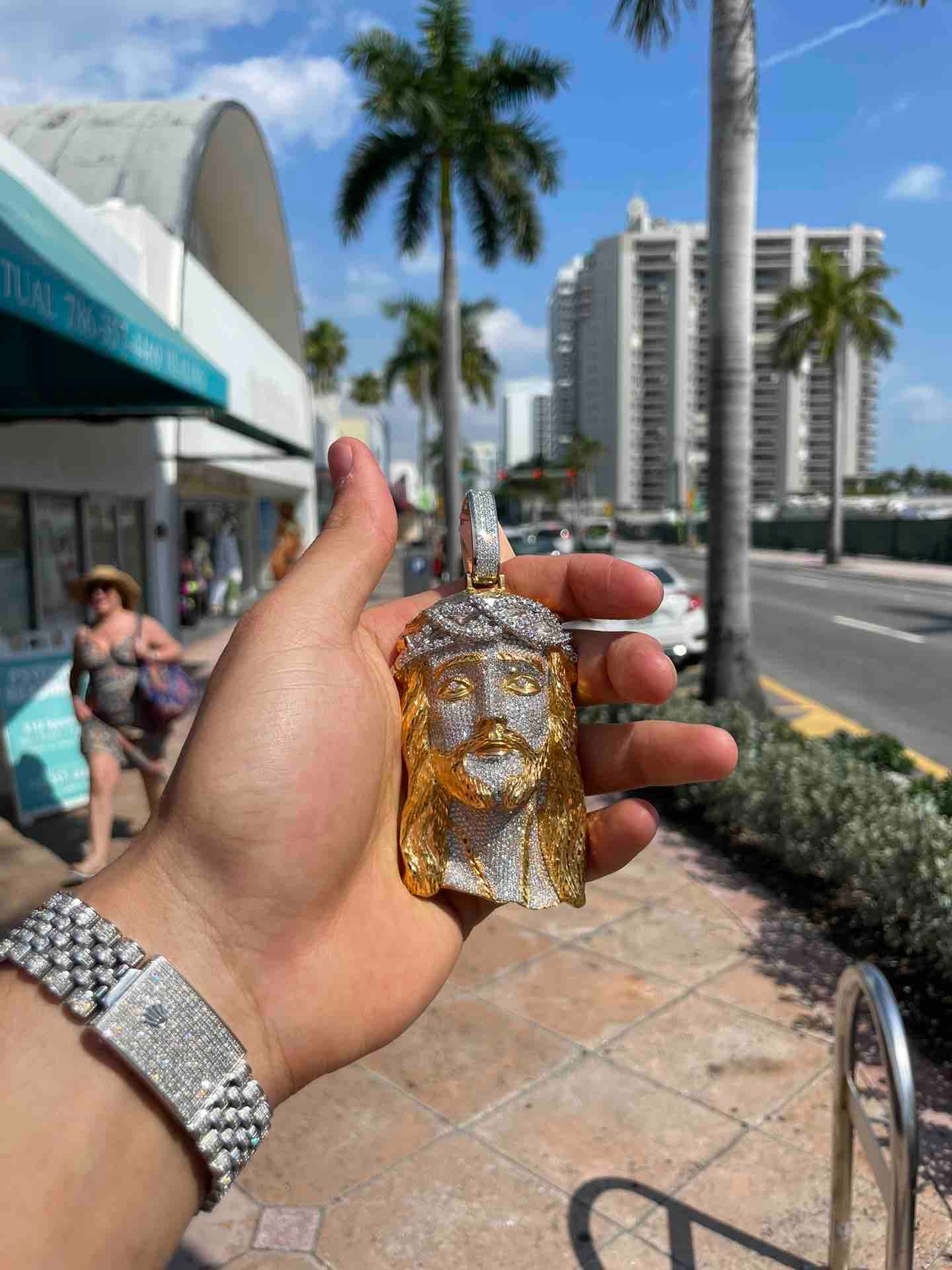 bust down pendant