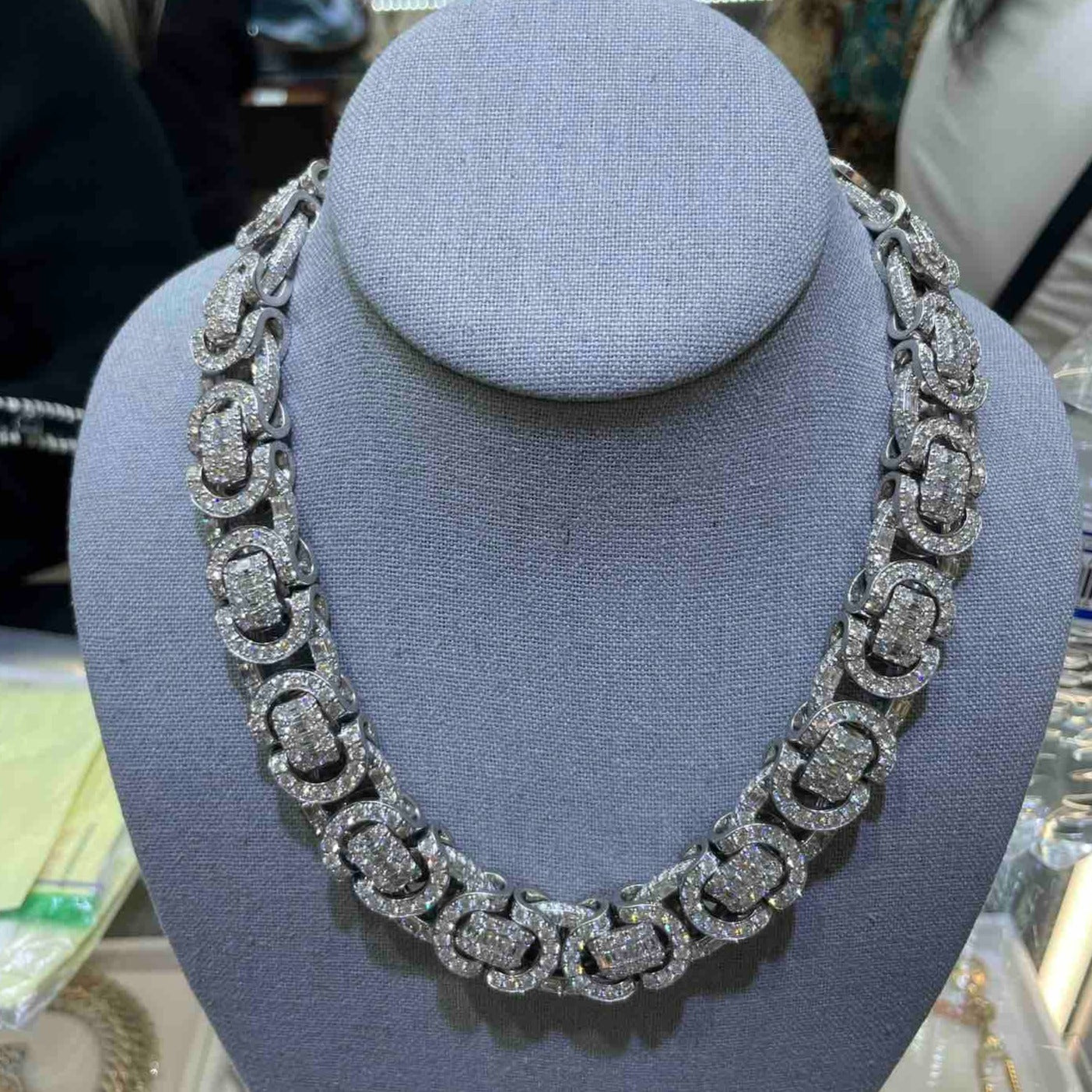 bust down byzantine chain