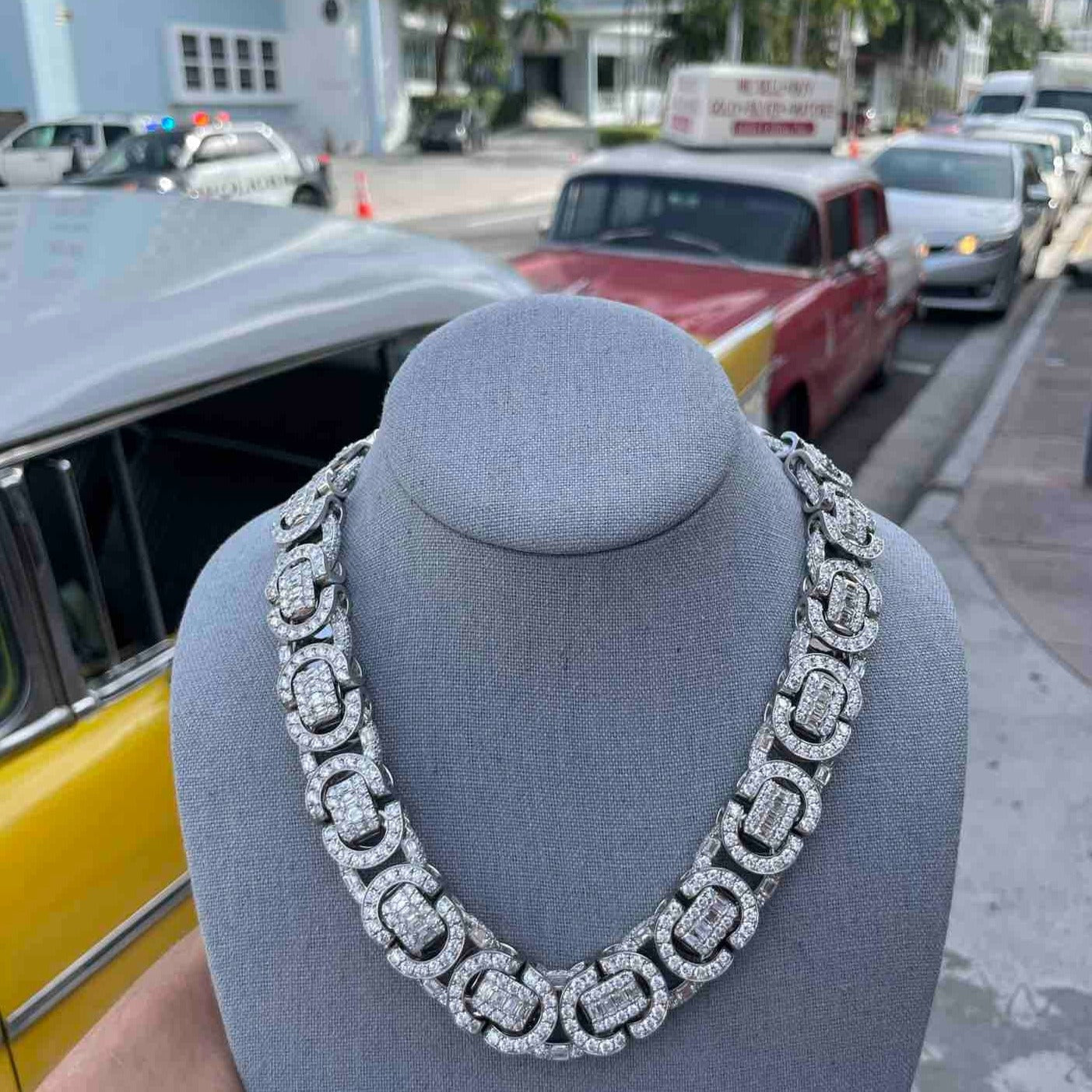 bust down byzantine chain