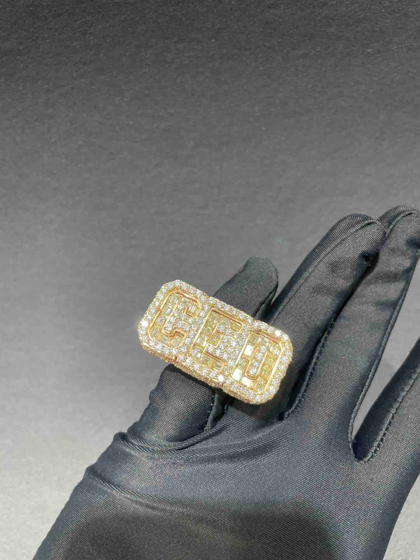 iced out ceo ring bust down ring with vvs1 natural diamonds 14k gold 55 grams and 17 cts t.w.