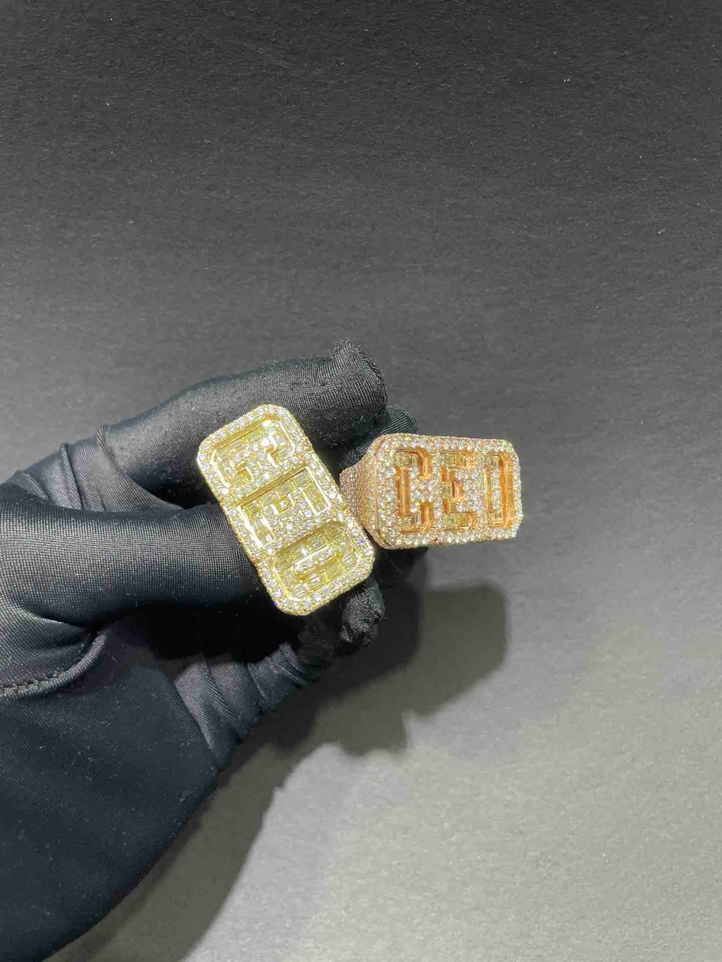iced out ceo ring bust down ring with vvs1 natural diamonds 14k gold 55 grams and 17 cts t.w.