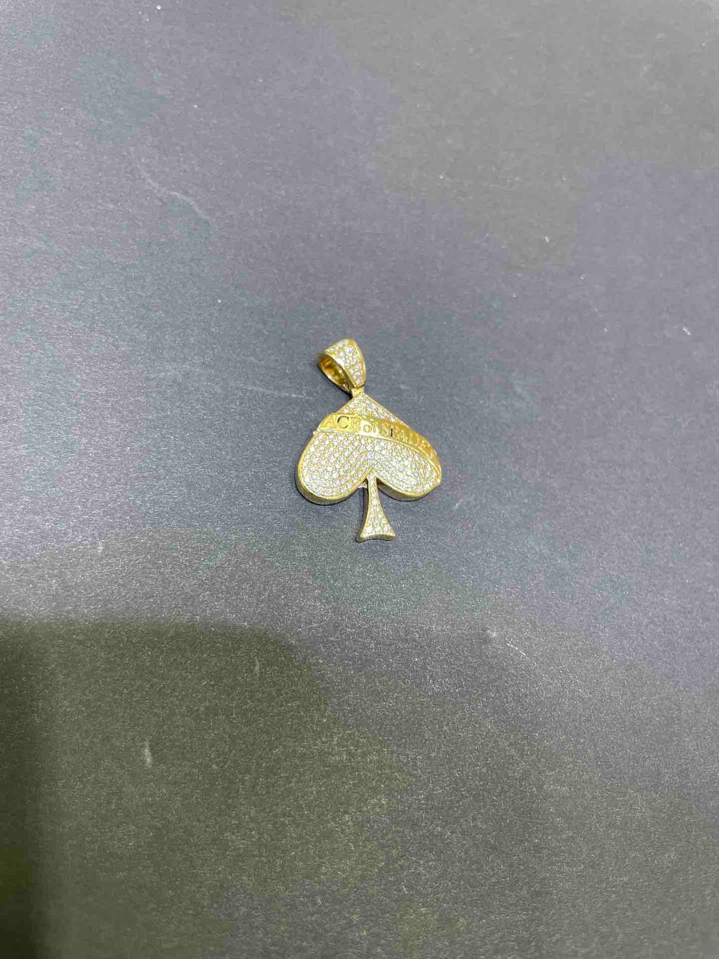 Ace of Spade Heart Pendant 3 cts Vs-1