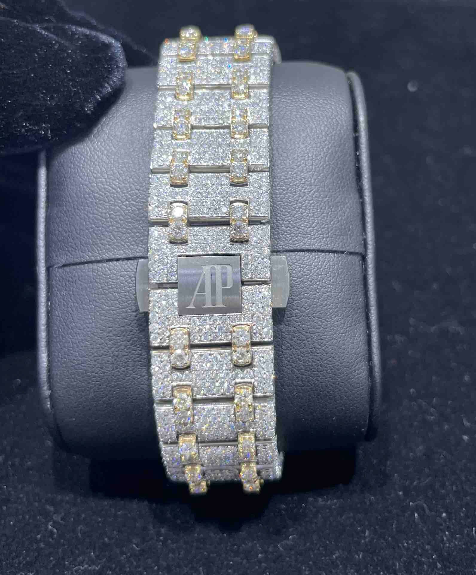 43mm "bust down" ap watch, 42 cts VVS1 Iced out Two-Tone Royal Oak Offshore audemar piguet