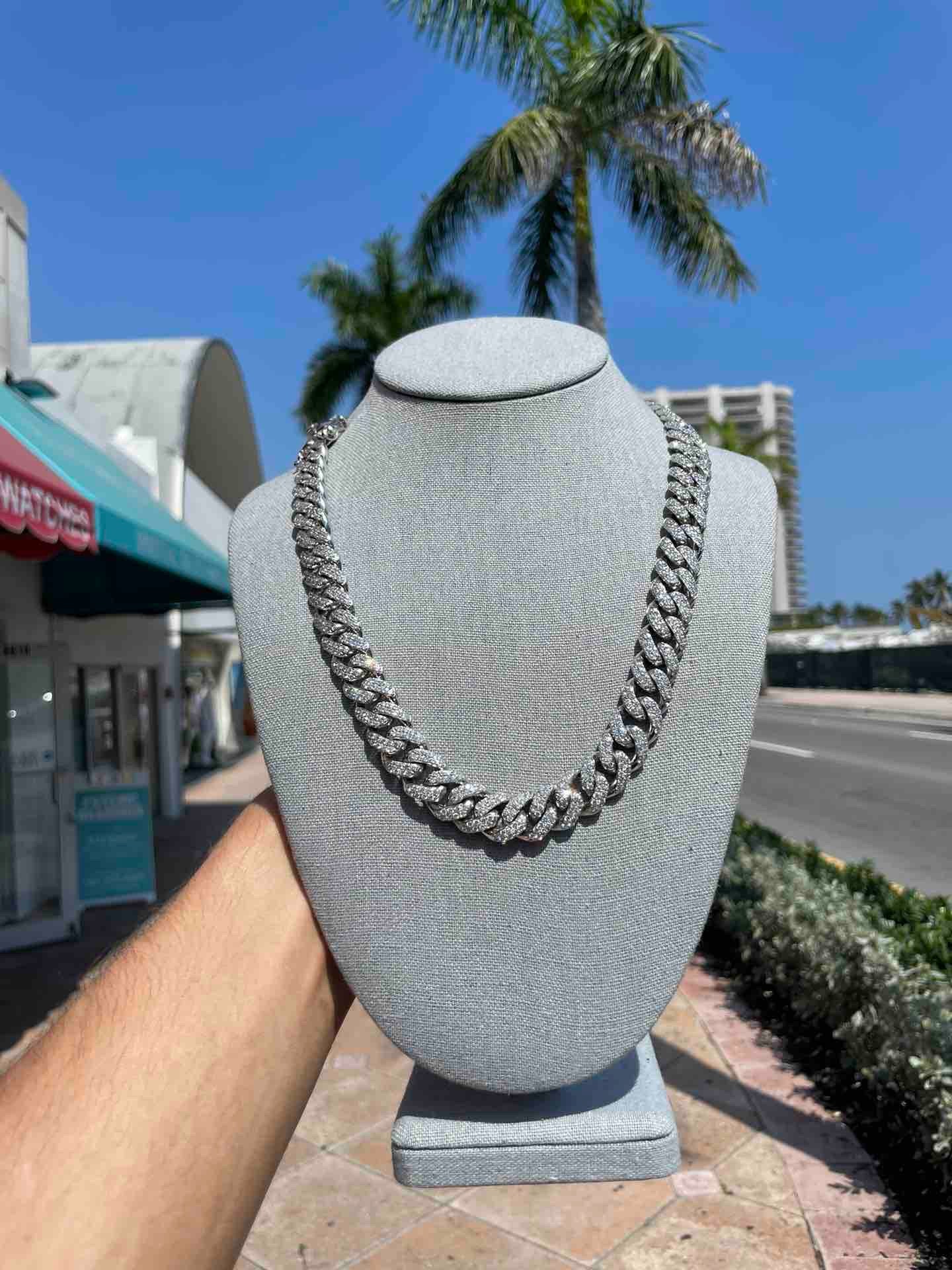 Heavy ICED OUT CUBAN LINK