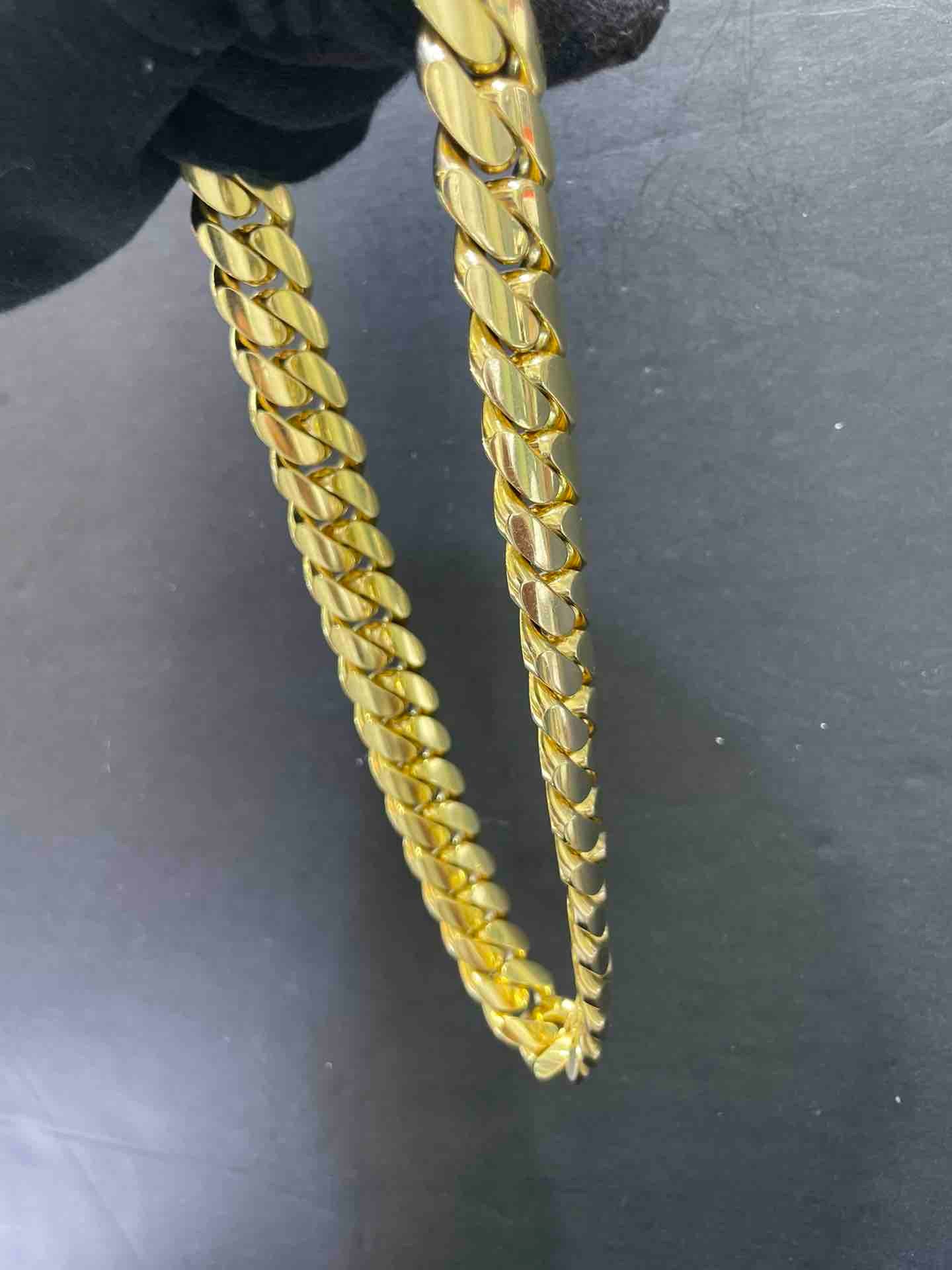 10K 560 GRAM HEAVY Cuban link chain