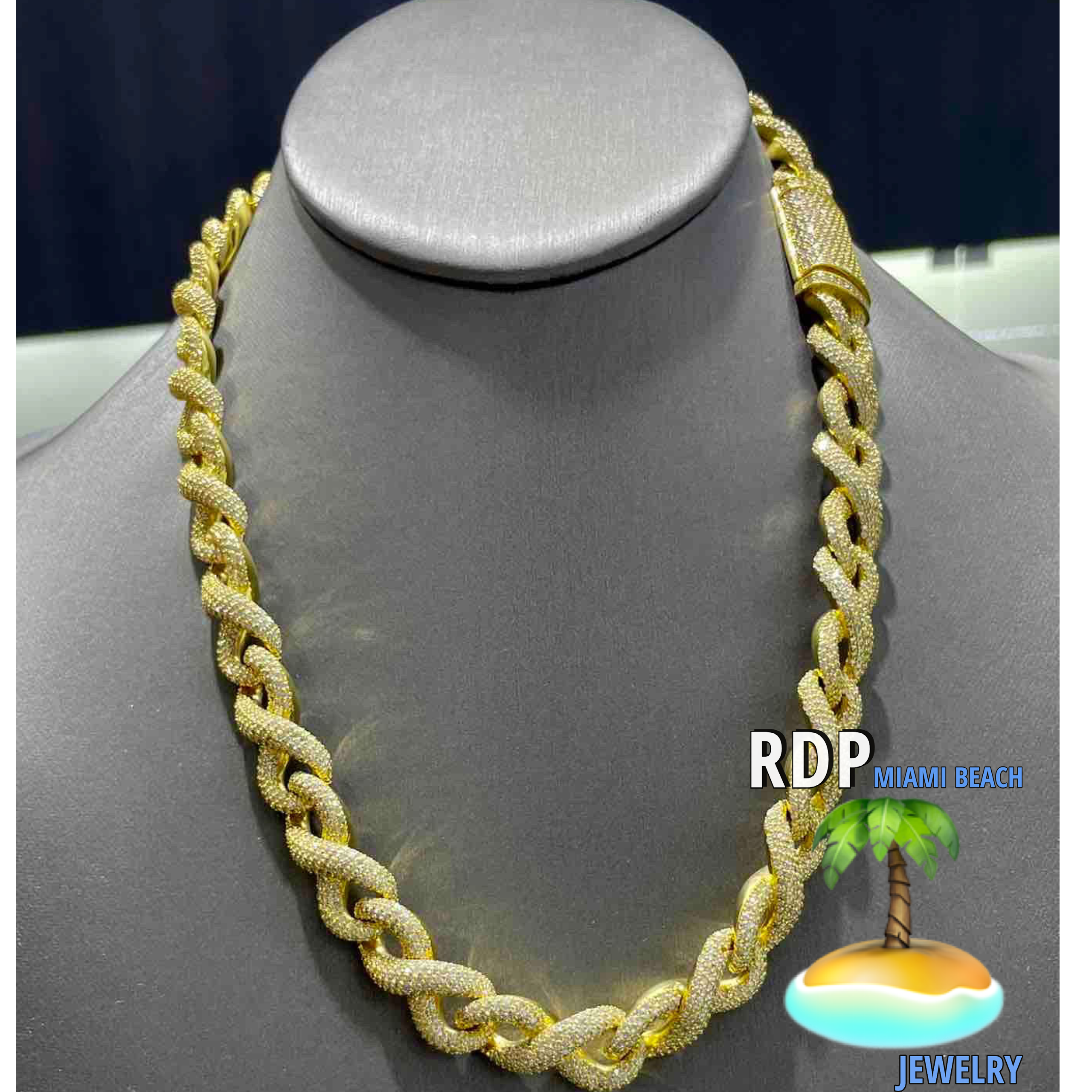 The Ultimate Guide to Men's Gold Rope Chains at RDP Miami Beach