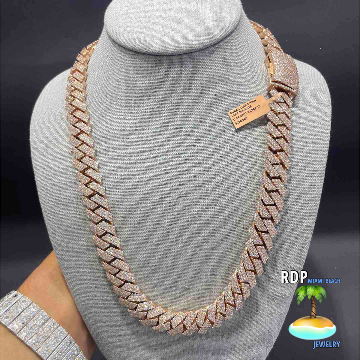 Explore Style: Exquisite Solid Gold Chains at RDP Miami Beach Jewelry