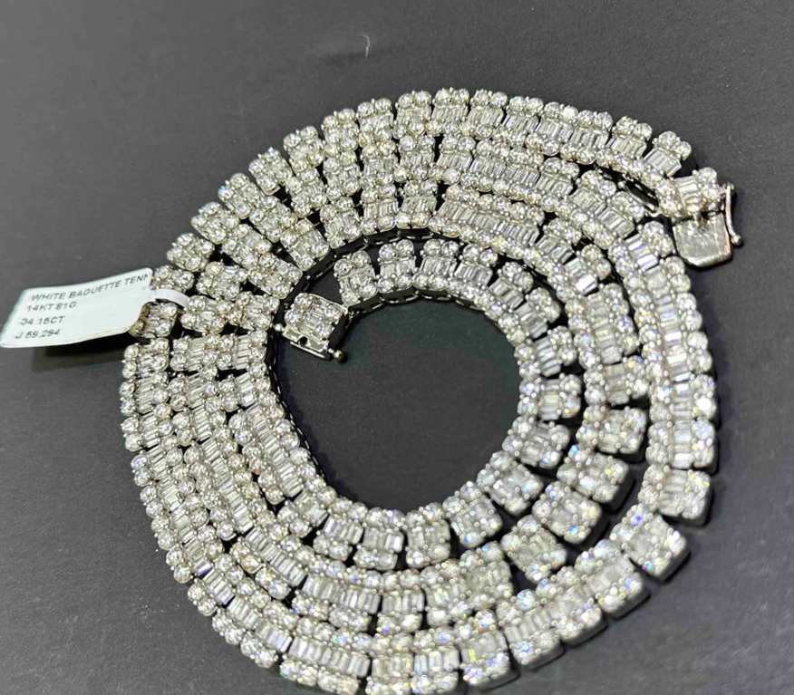 Premium Quality: 14k White Gold Baguette Chain with Exquisite Detailing