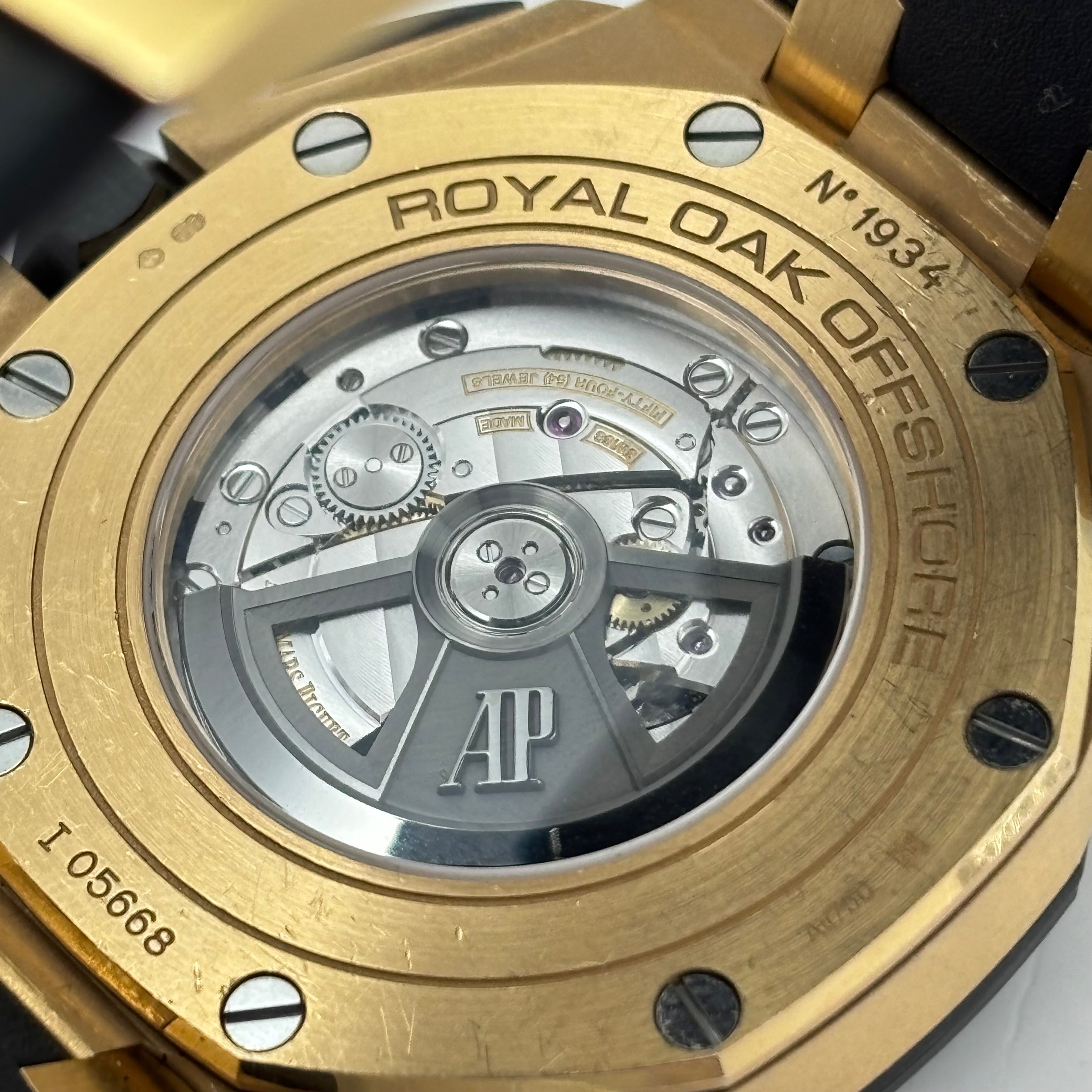 44MM AUDEMARS PIGUET ROYAL OAK OFFSHORE 18KT GOLD MENS WATCH