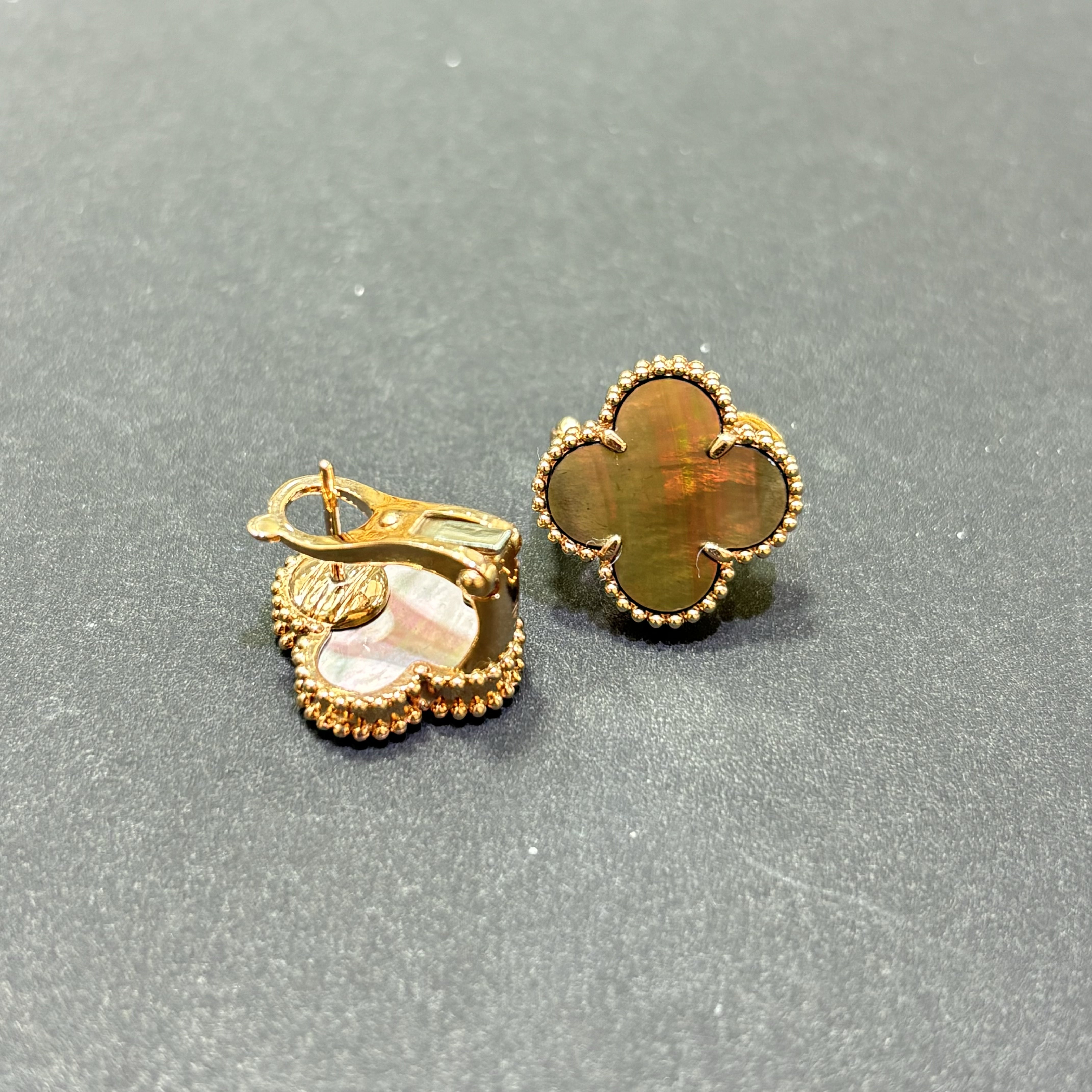 14k Gold Clover Earrings