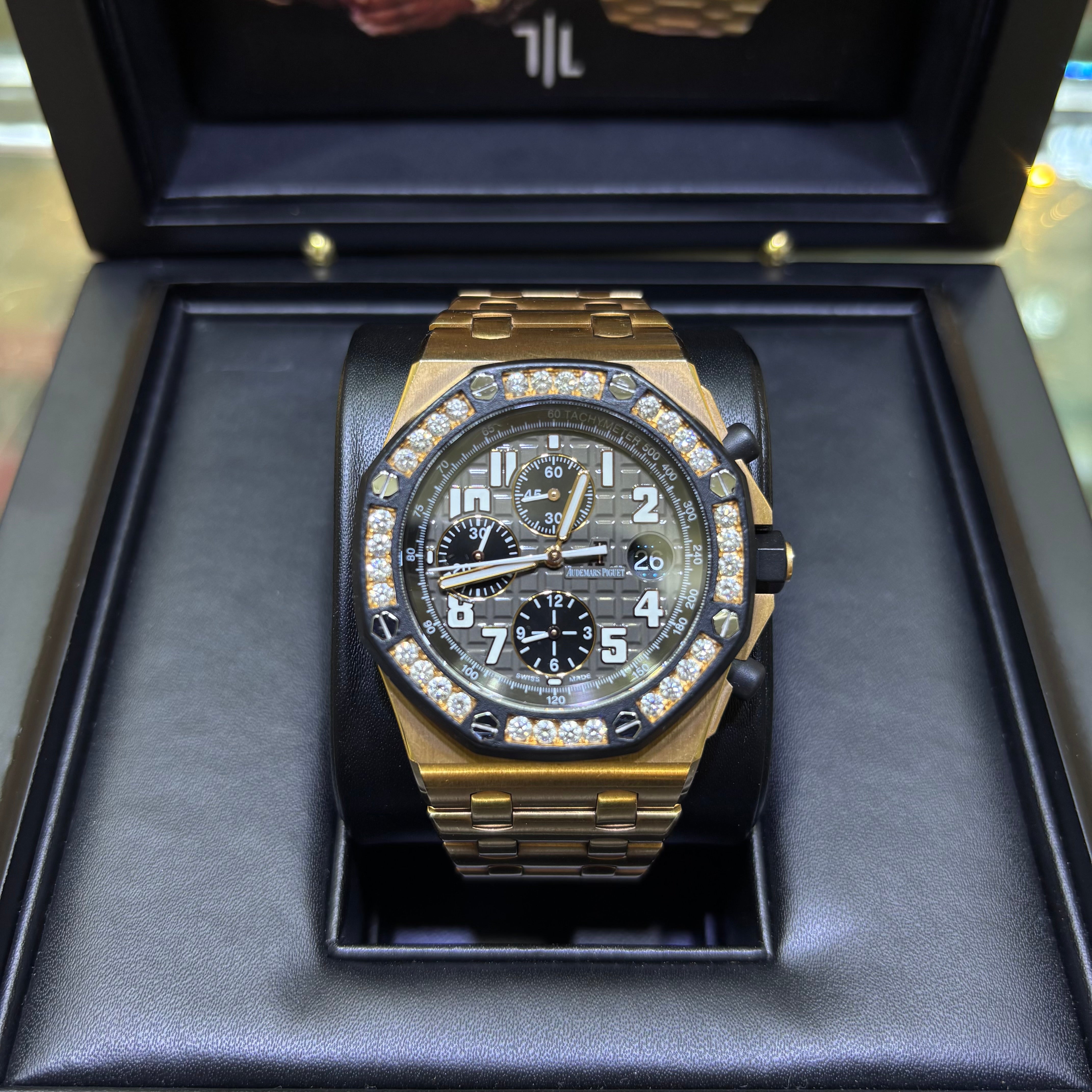 44MM AUDEMARS PIGUET ROYAL OAK OFFSHORE / ROSE GOLD / FACTORY DIAMOND BEZEL / CHRONOGRAPH