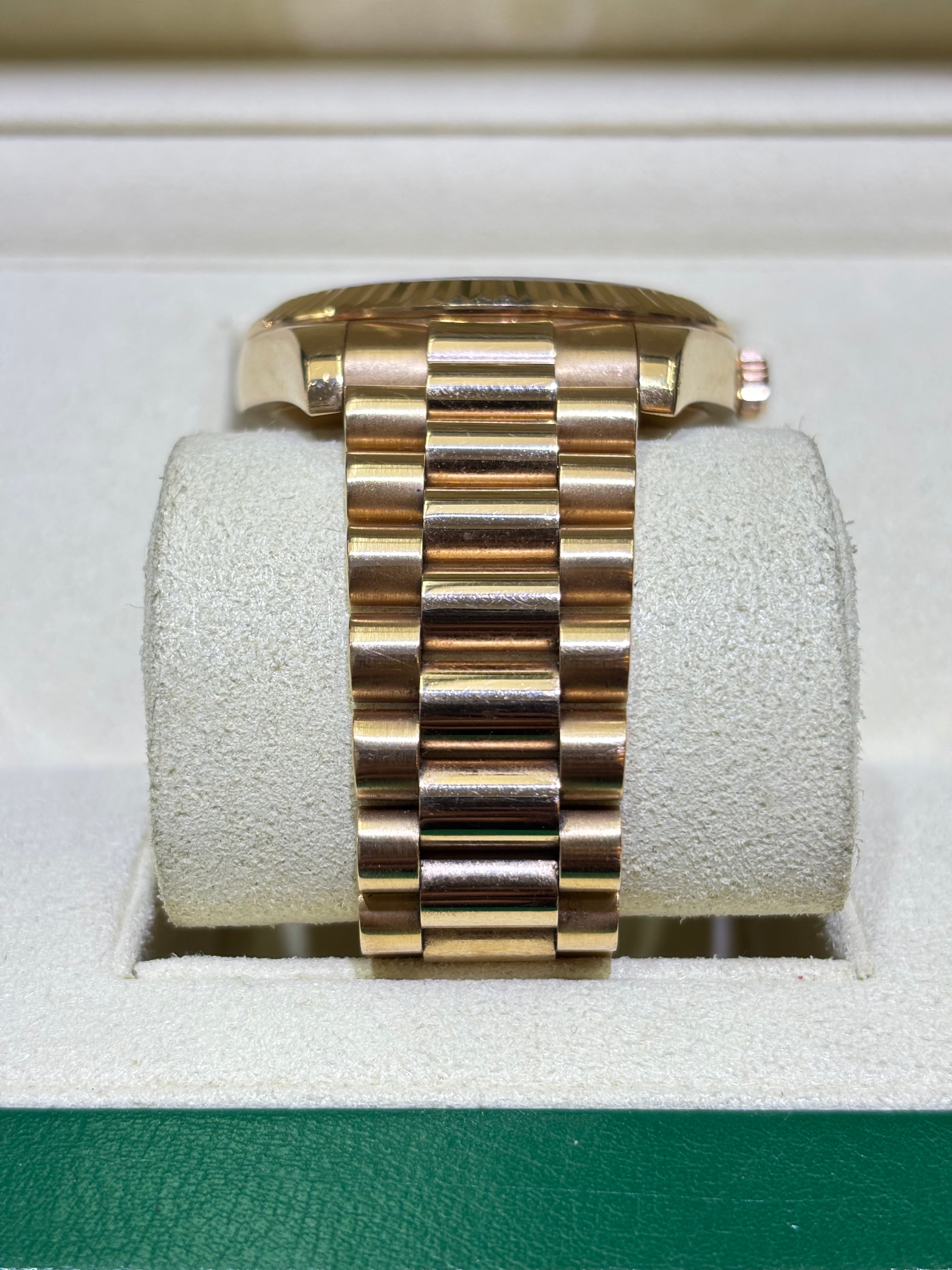 ROLEX DAY-DATE 41MM | 18KT ROSE GOLD | ROMAN ROSE CHAMPAGNE DIAL