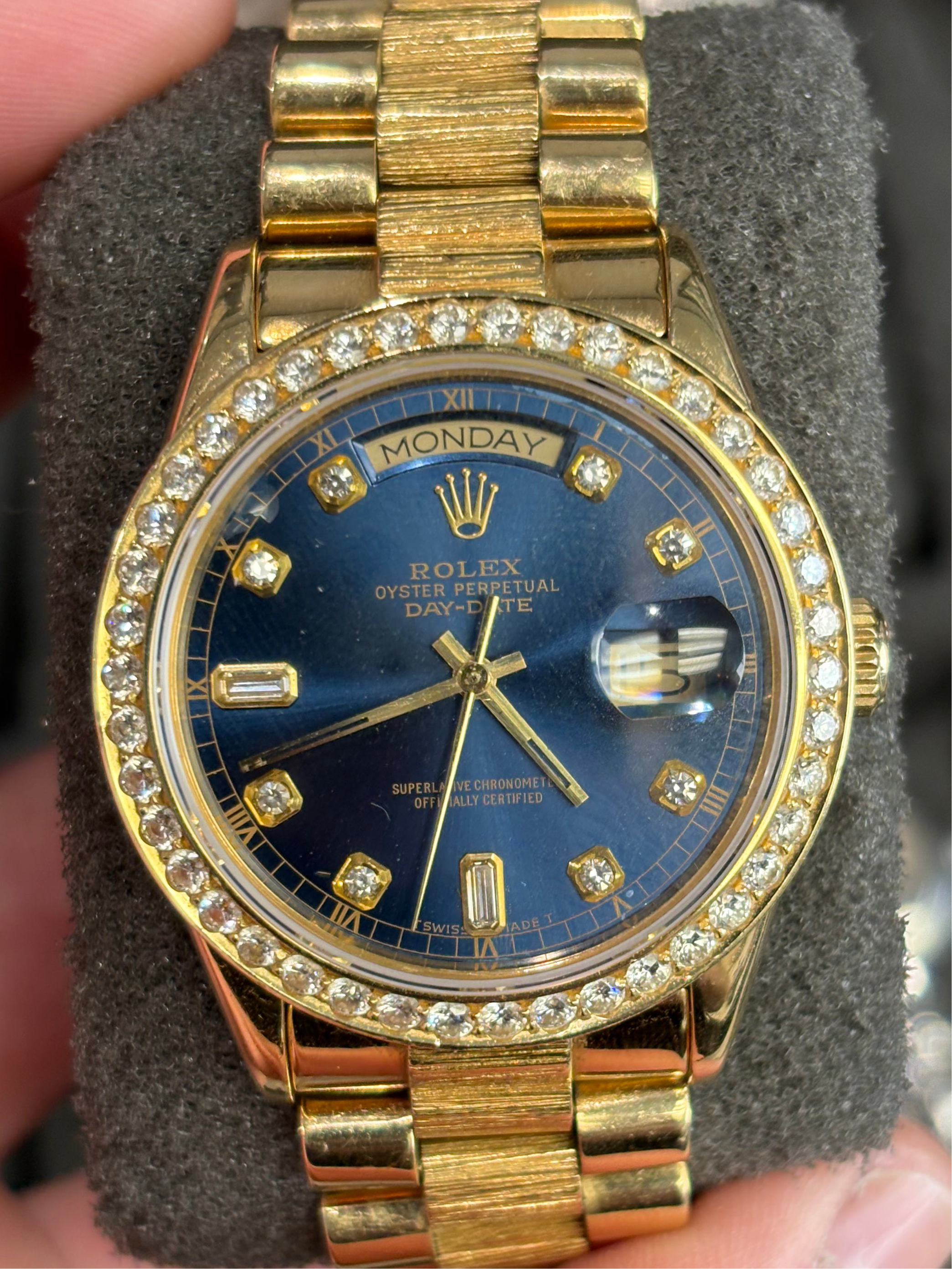 ROLEX DAY-DATE 36MM | 18KT GOLD | BARK-FINISH BRACELET | BLUE DIAMOND DIAL