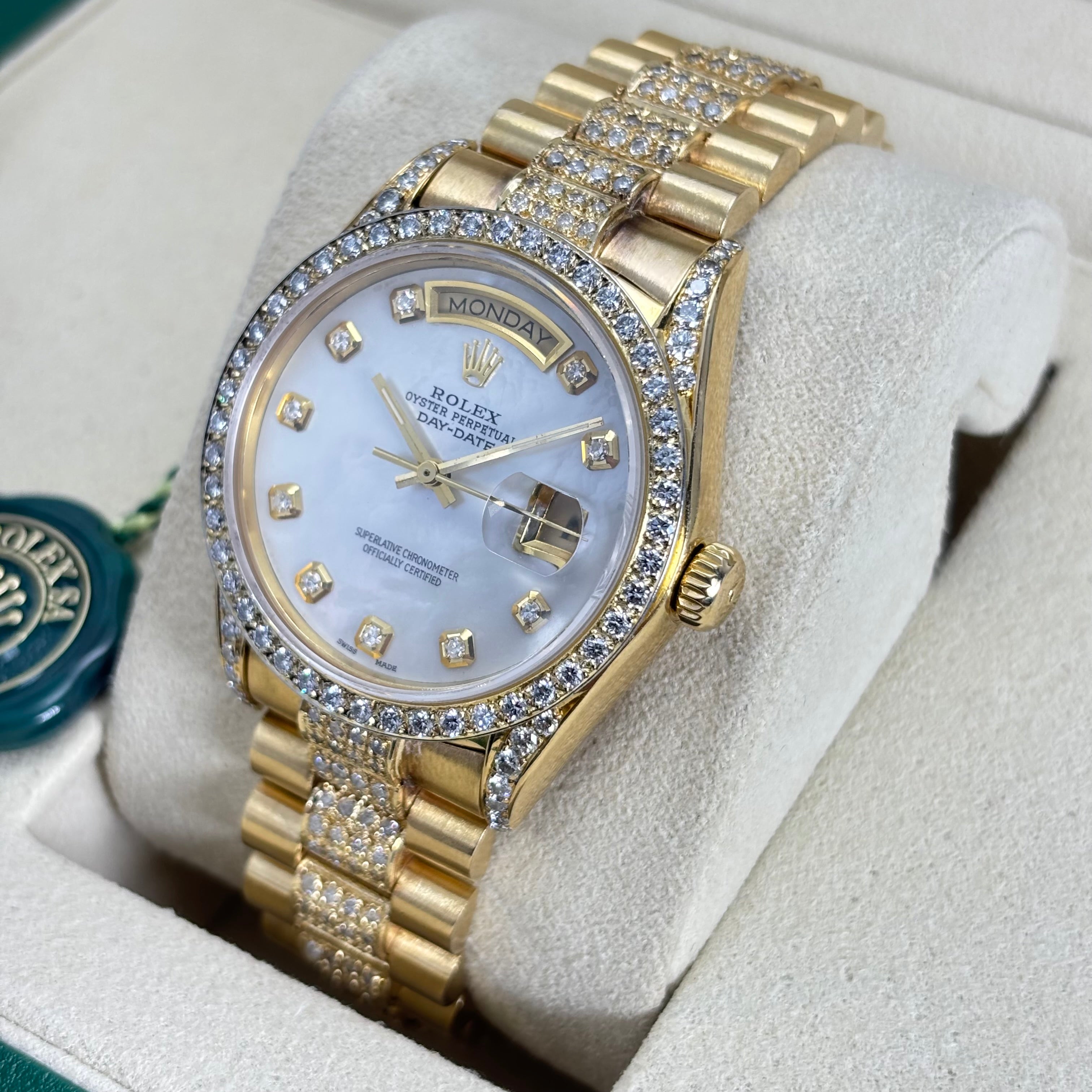 Pre-Owned Rolex Day-Date 36MM 18KT GOLD NATURAL DIAMONDS REF.18038