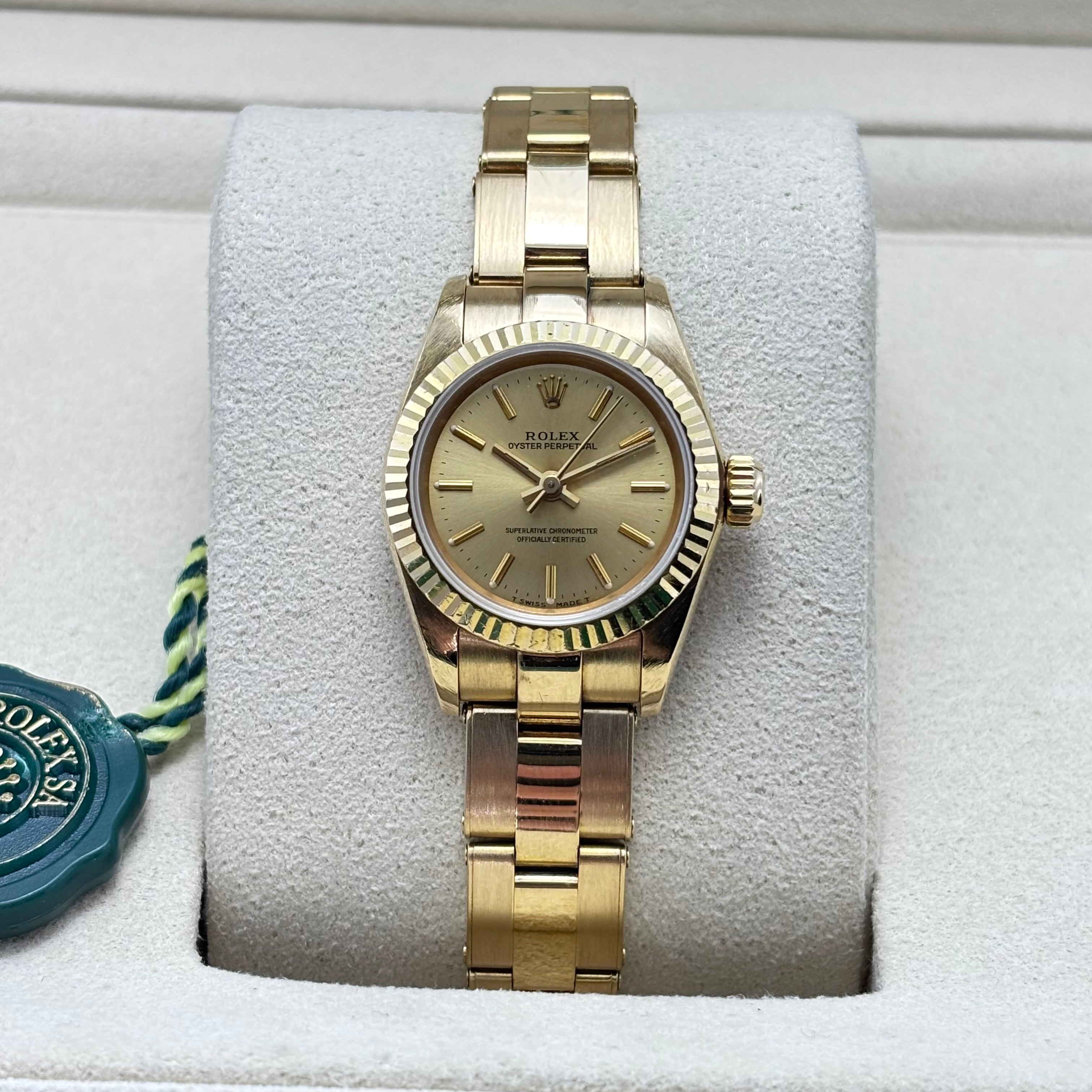 26MM ROLEX OYSTER PERPETUAL 18KT GOLD LADIES WATCH