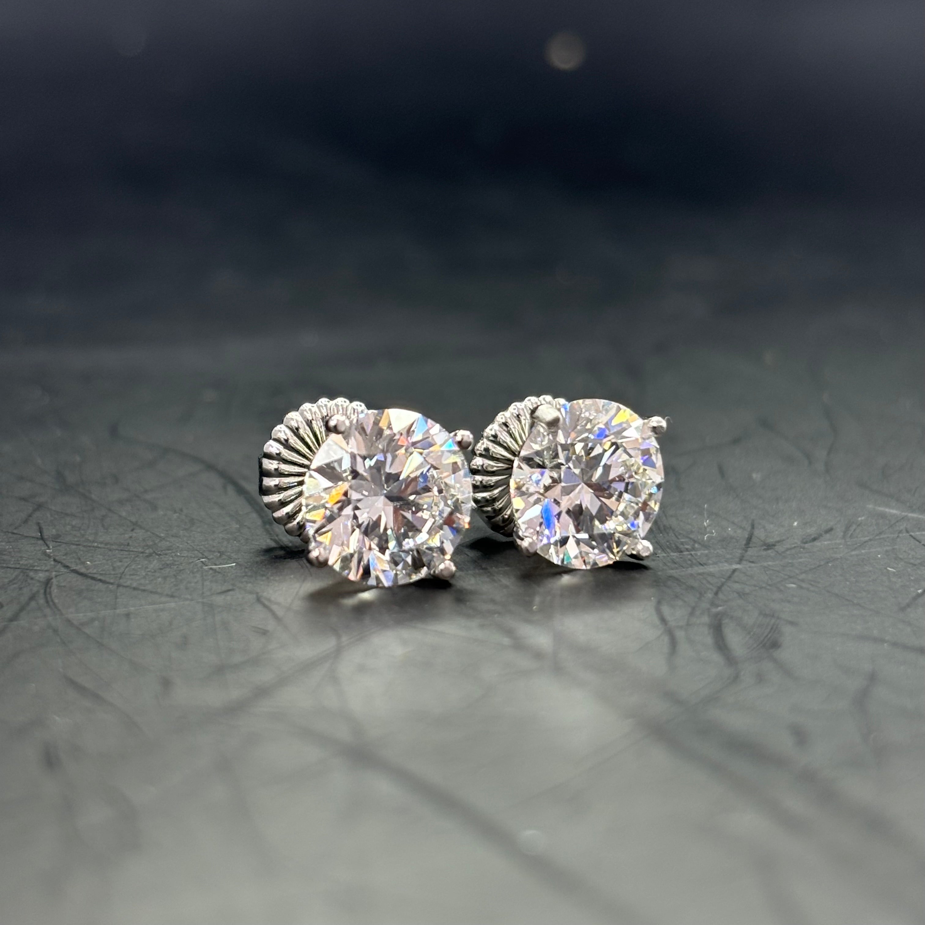 14K ROUND IGI CERTIFIED LAB DIAMOND EARRINGS VS1+