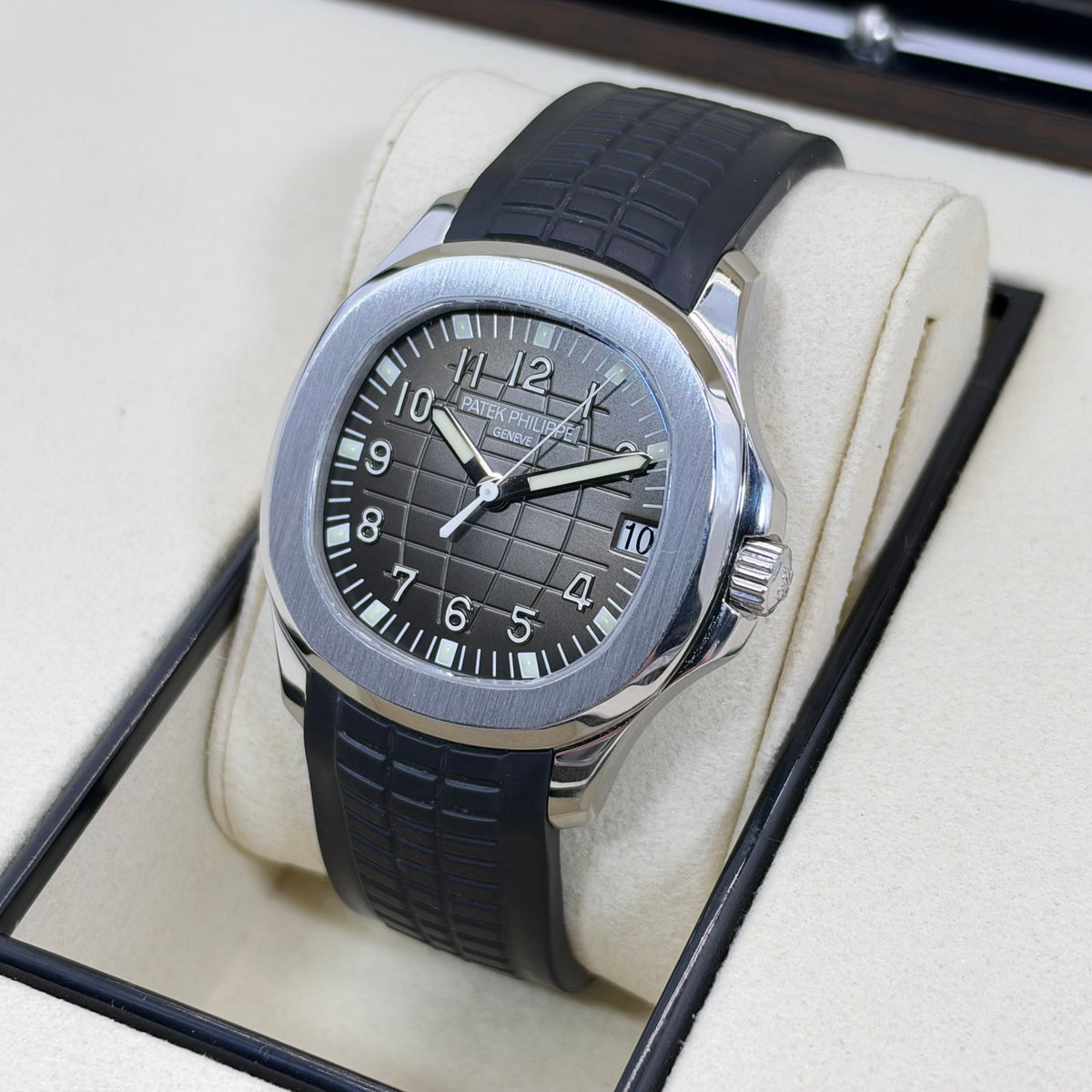 38MM PATEK PHILIPPE AQUANAUT 5165A-001