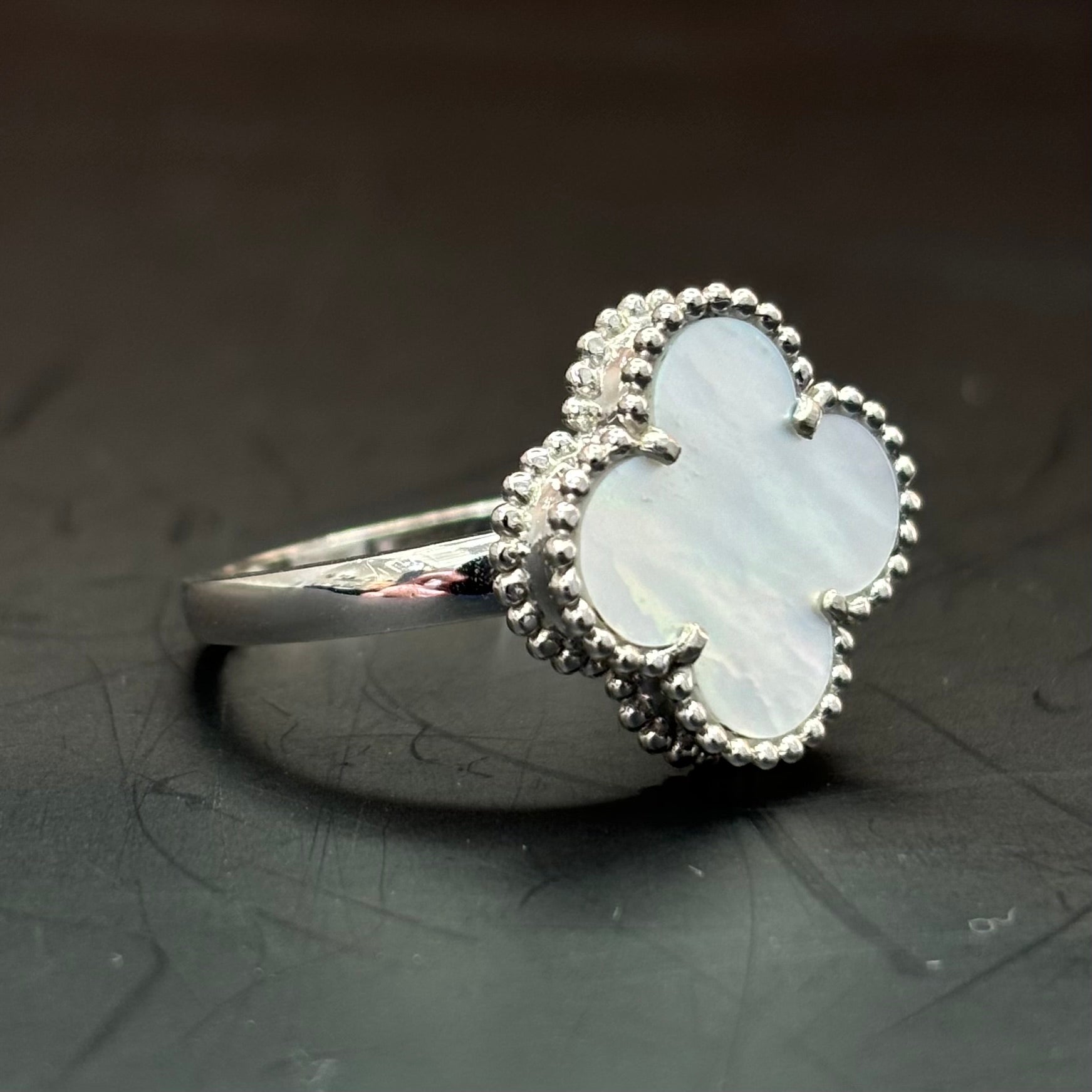 14k Mother of Pearl Clover White Gold Ring