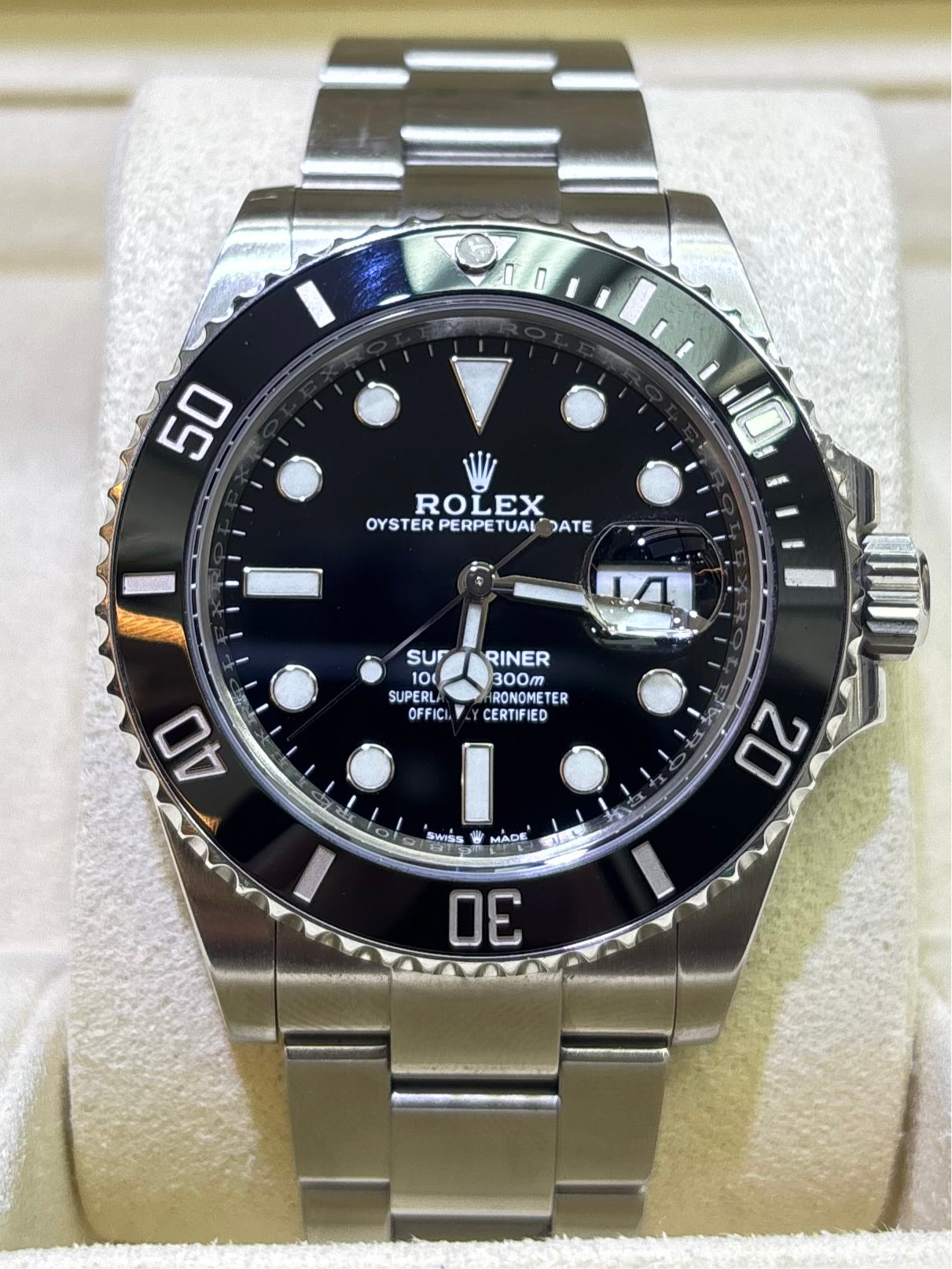 ROLEX SUBMARINER 41MM | CERAMIC | BLACK DIAL | DATE