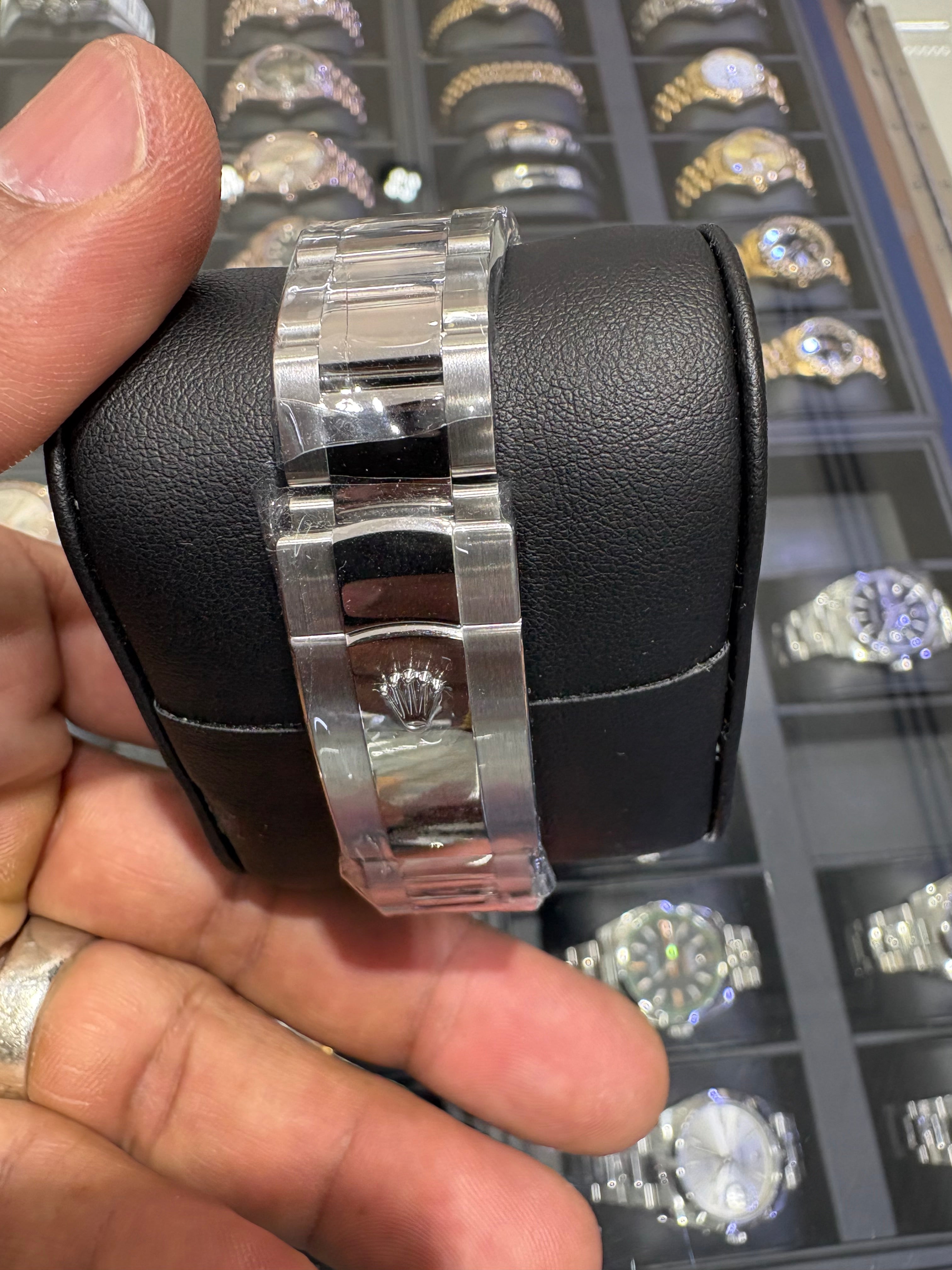 ROLEX DATEJUST 41MM | STAINLESS STEEL | OYSTER BRACELET | SILVER DIAL | 2024 FULL SET