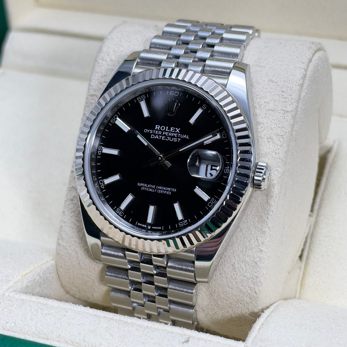 41MM ROLEX DATEJUST (REF.126334) BLACK DIAL / JUBILEE BRACELET / FLUTED BEZEL