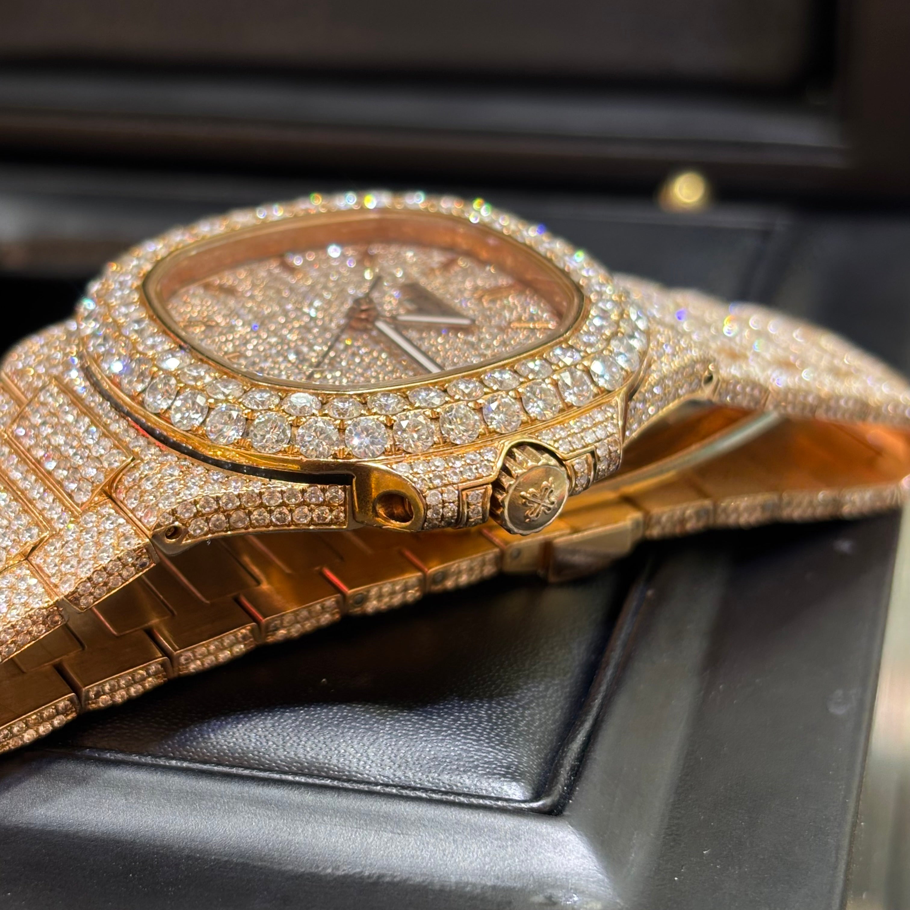 40MM PATEK PHILIPPE NAUTILUS 18KT ROSE GOLD / NATURAL DIAMOND BUSTDOWN 25CT. VVS-1