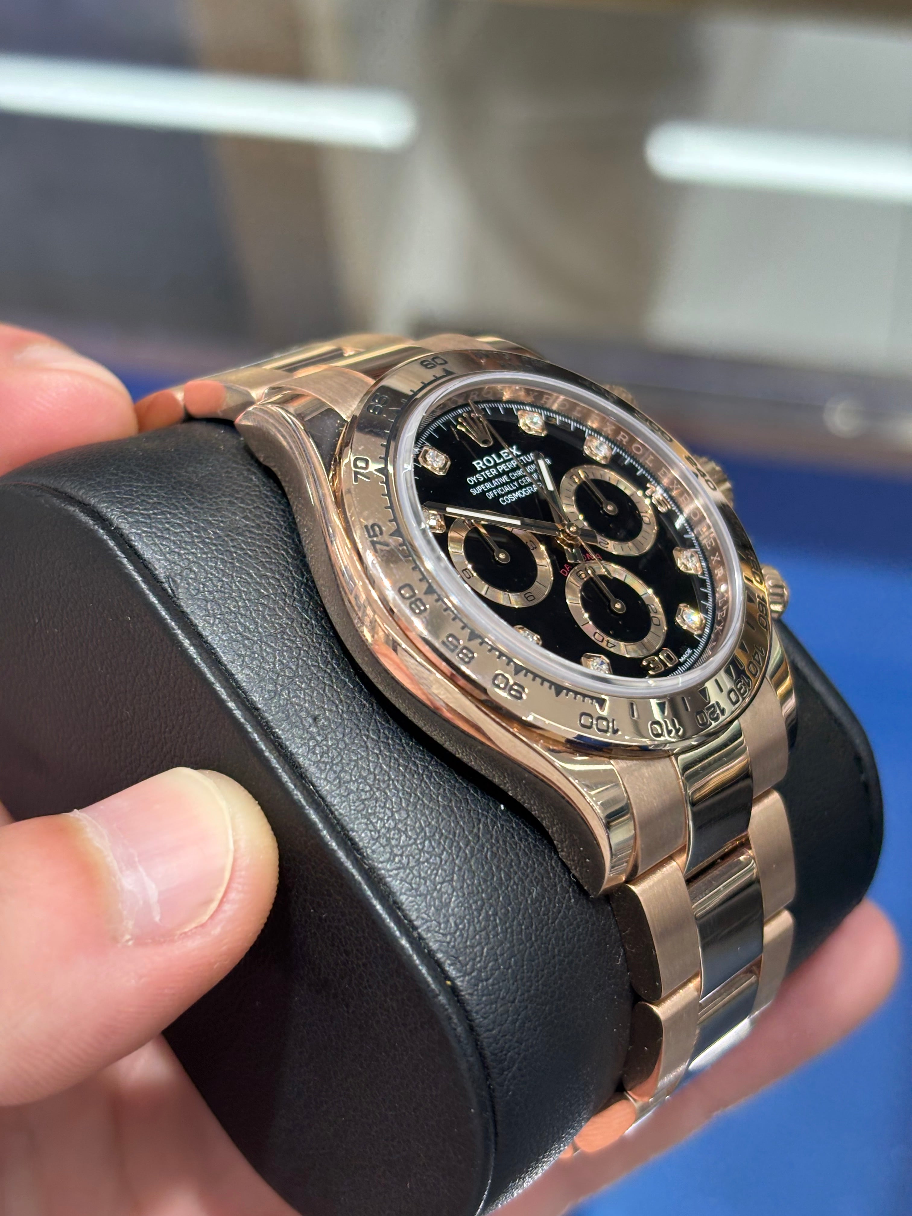 ROLEX DAYTONA 40MM | 18KT ROSE GOLD | OYSTER BRACELET | BLACK DIAMOND DIAL