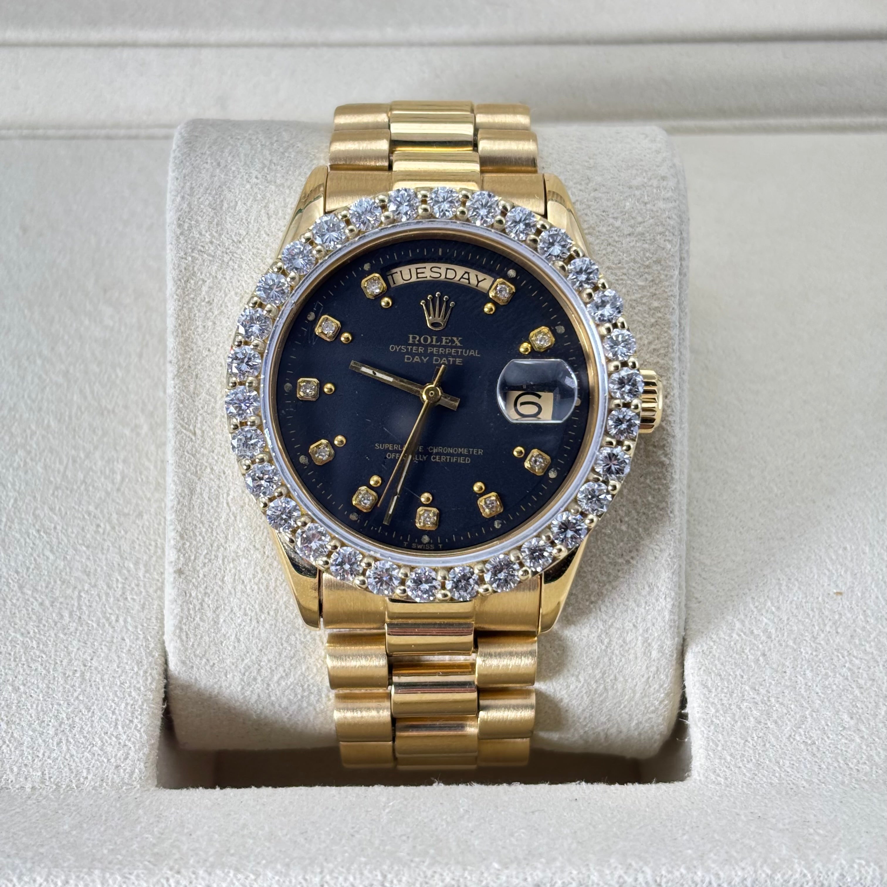 36MM ROLEX DAY-DATE DIAMOND BEZEL 18KT GOLD Ref.18038