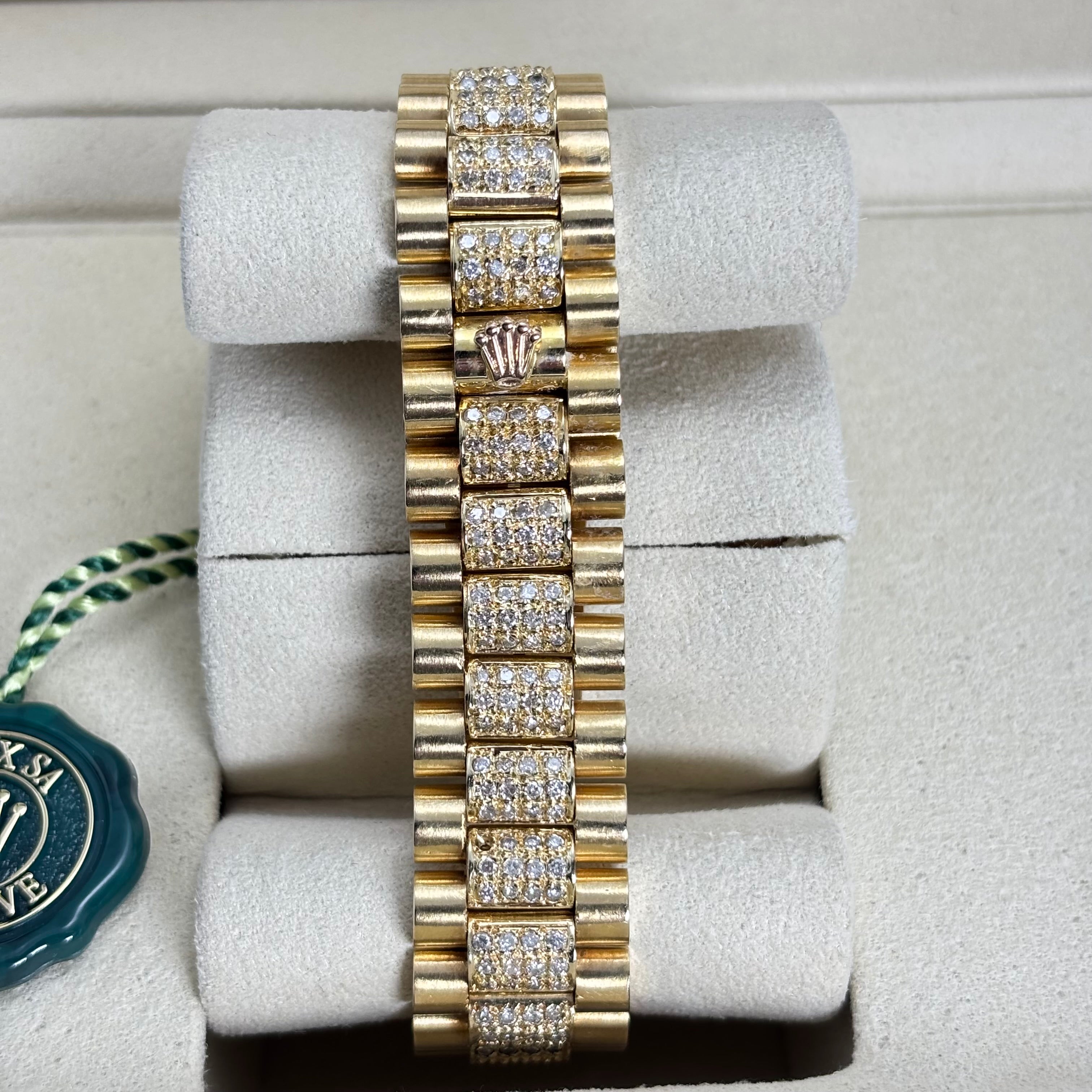 Pre-Owned Rolex Day-Date 36MM 18KT GOLD NATURAL DIAMONDS REF.18038