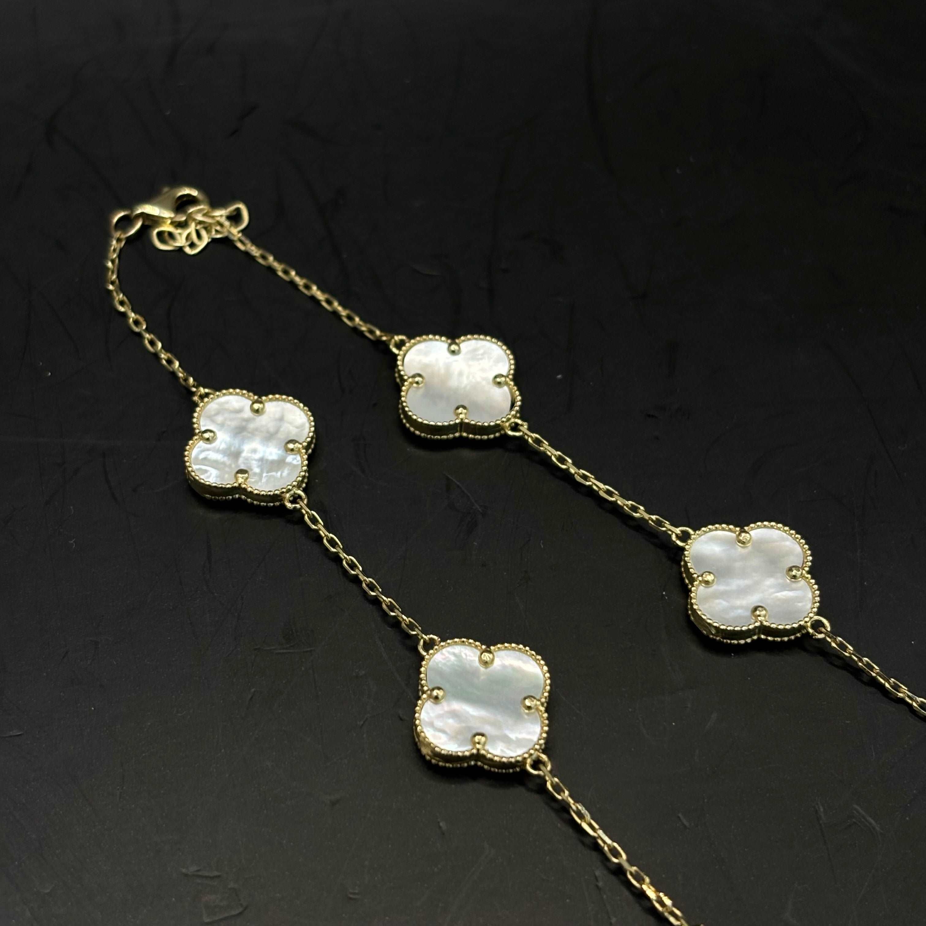 14k Yellow Gold Mother of Pearl Clover Necklace